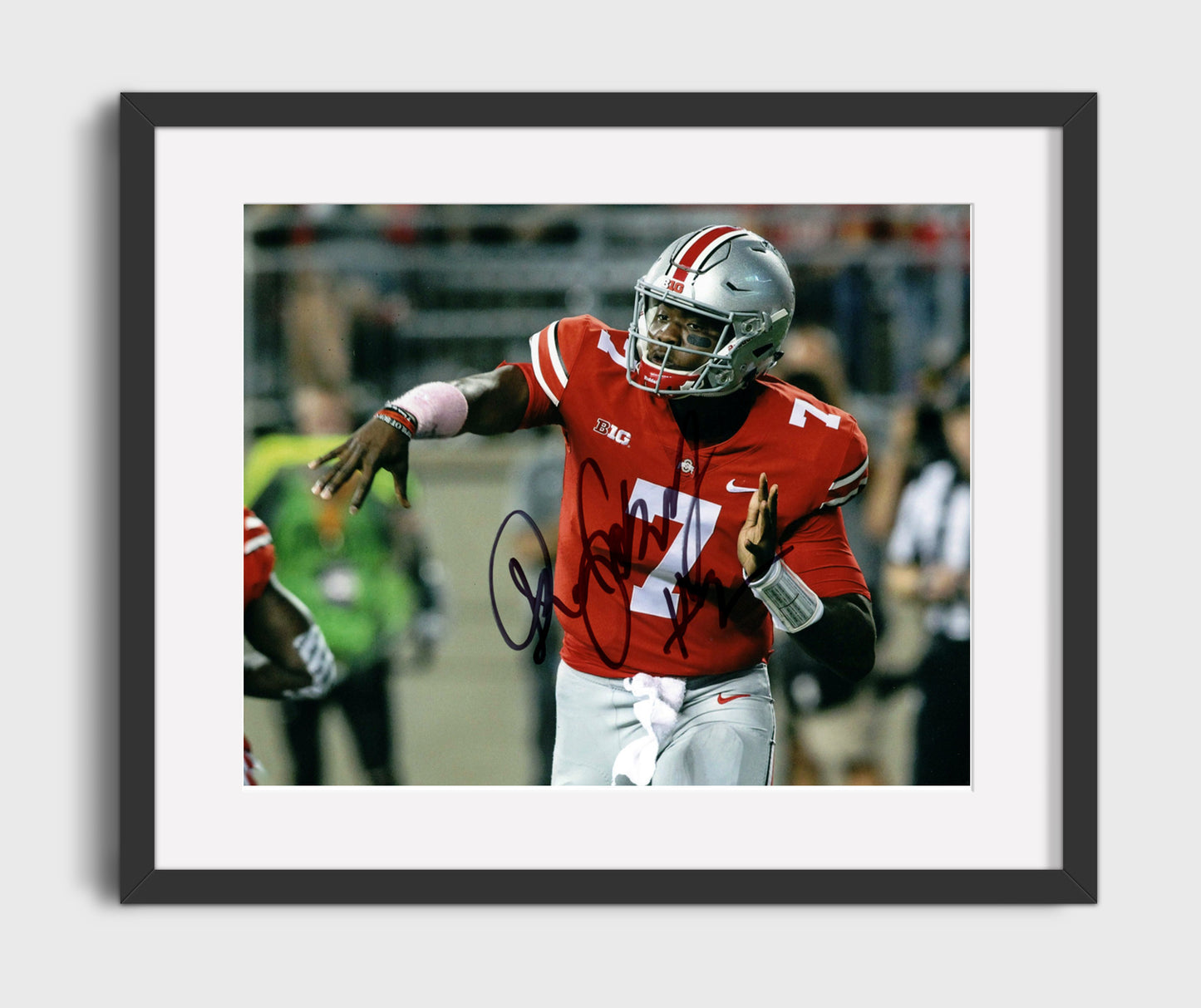 Ohio State Football Dwayne Haskins Confident Pose College Football Wall Art 16x20 Gallery Frame wall art print – College Football decor