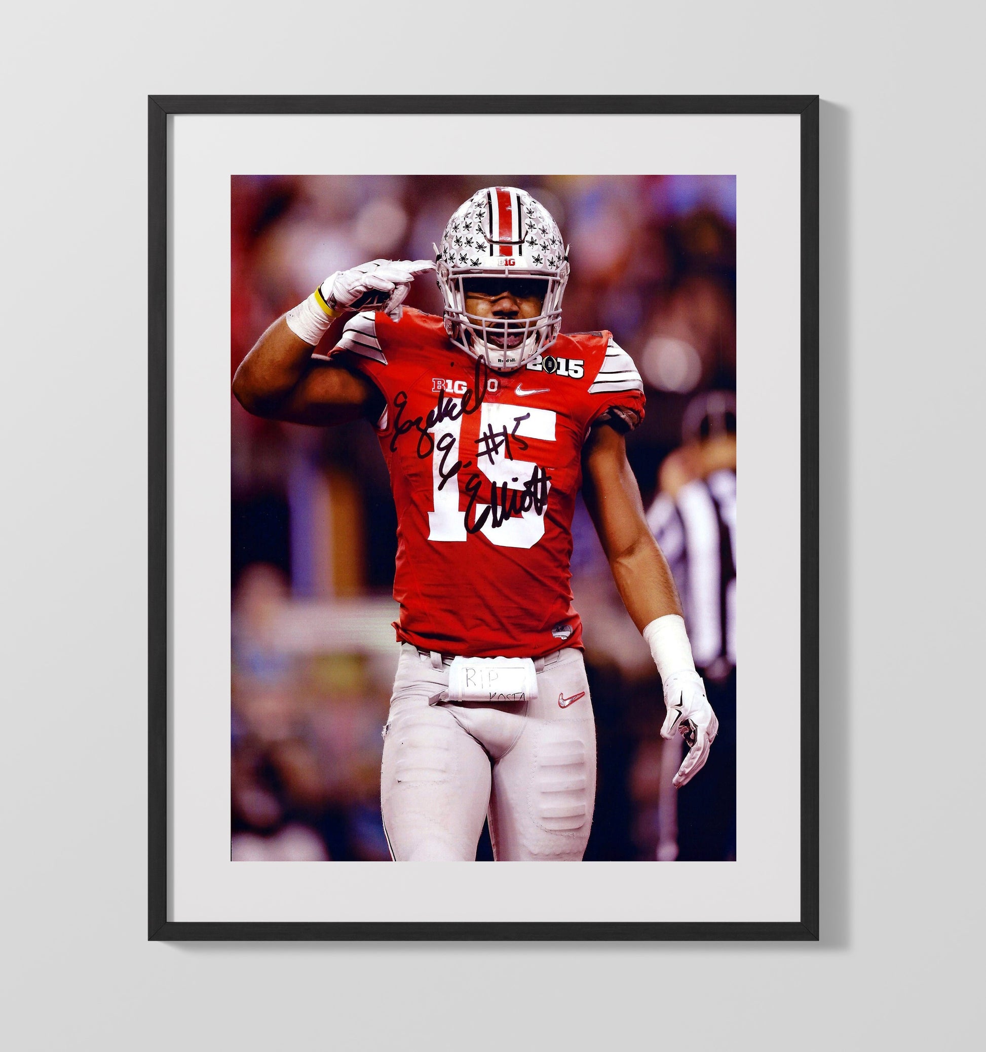 Ohio State Football Ezekiel Elliott Championship Salute College Football Wall Art 16x20 Gallery Frame wall art print – College Football decor
