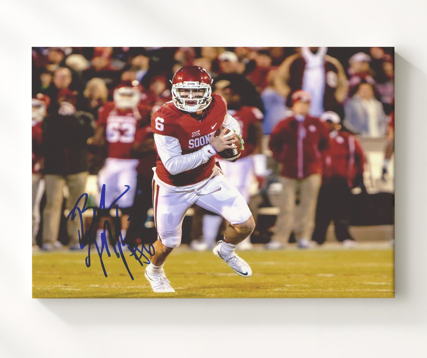 Oklahoma Football - Baker Mayfield Sideline Emotion Crowd Hype 8x10 Canvas college football wall art