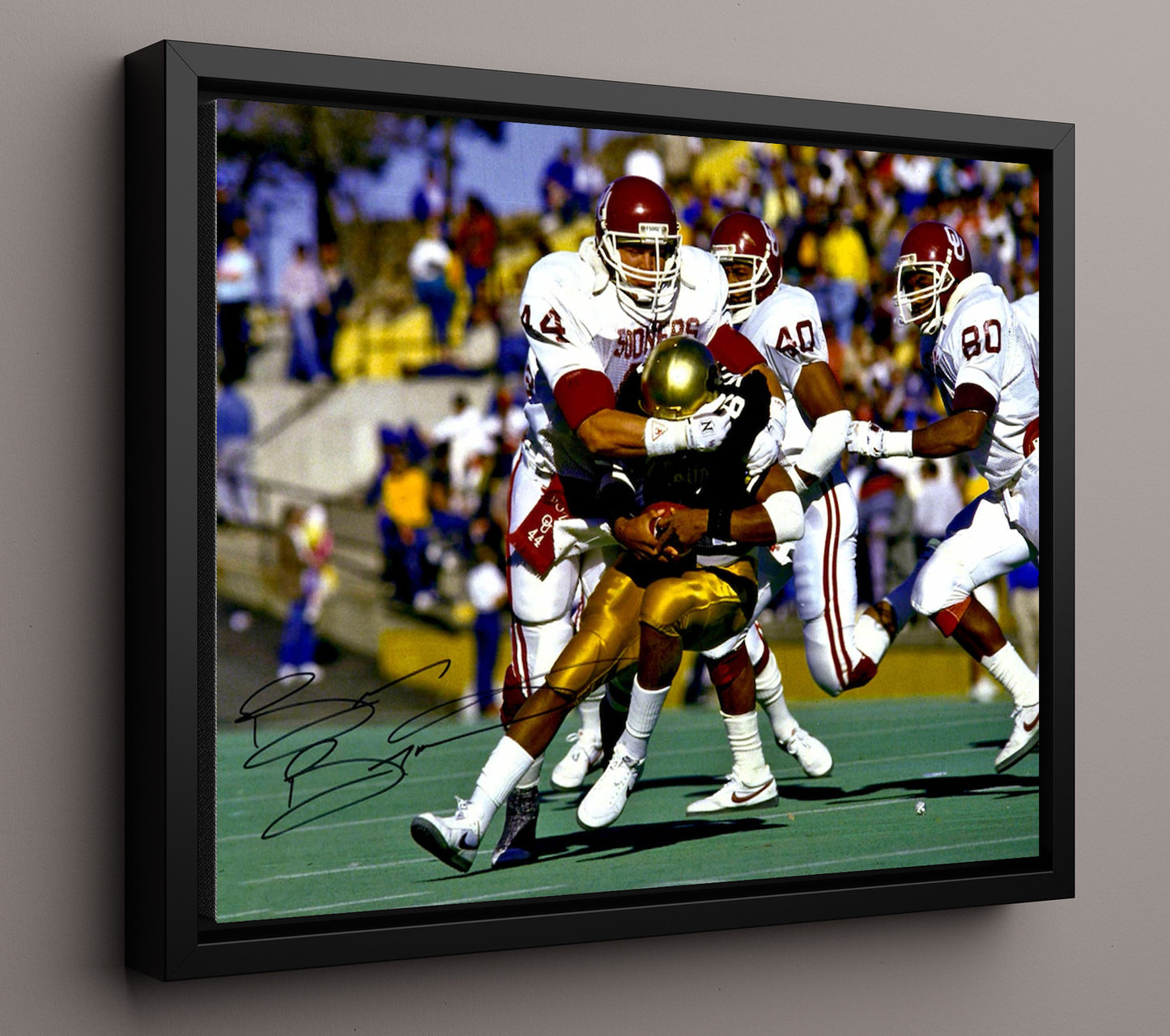 Oklahoma Football Brian BosworthWrap Tackle College Football Wall Art 16x20 Framed Canvas wall art print – College Football decor