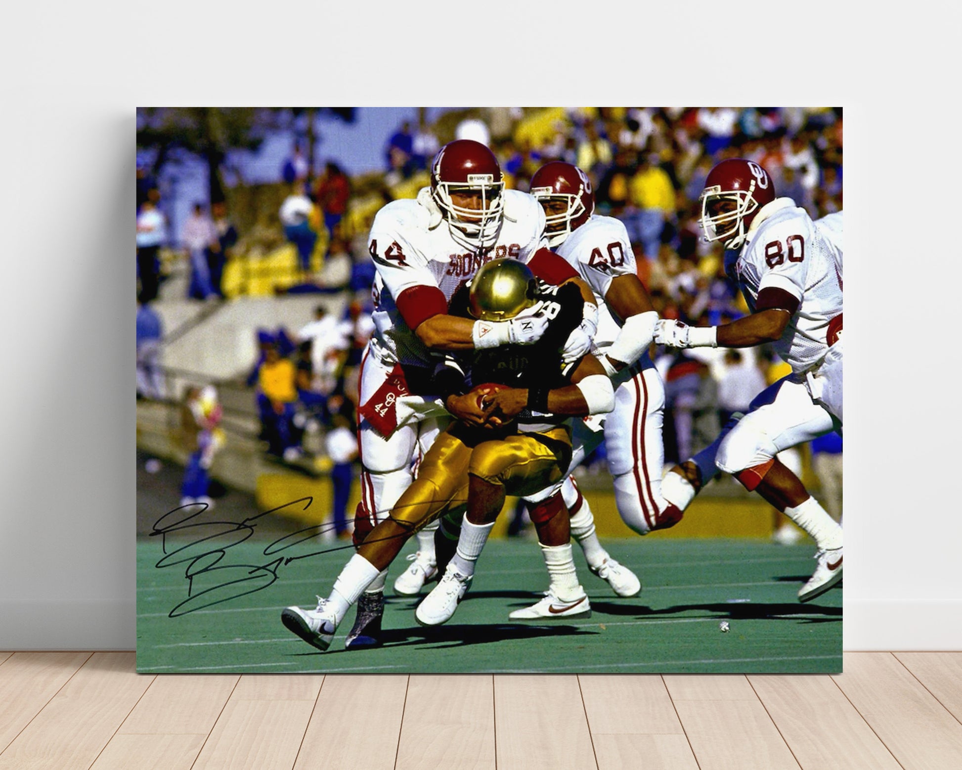 Oklahoma Football Brian BosworthWrap Tackle College Football Wall Art 16x20 Unframed Print wall art print – College Football decor