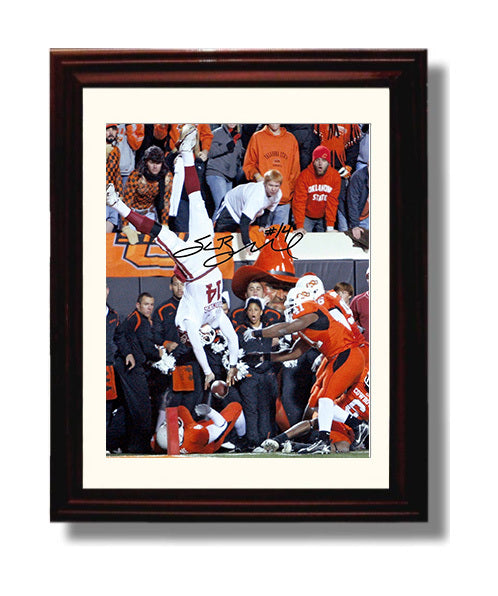 Oklahoma Football Sam Bradford Precision Pass College Football Wall Art 8x10 Beveled Frame wall art print – College Football decor