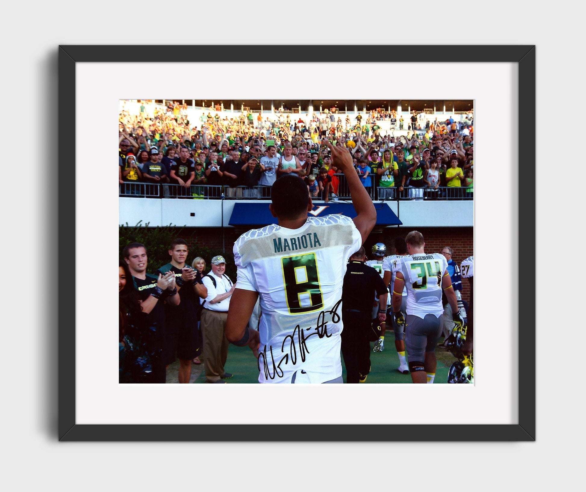 Oregon Football - Marcus MariotaCrowd Acknowledgment 8x10 Gallery Frame college football wall art