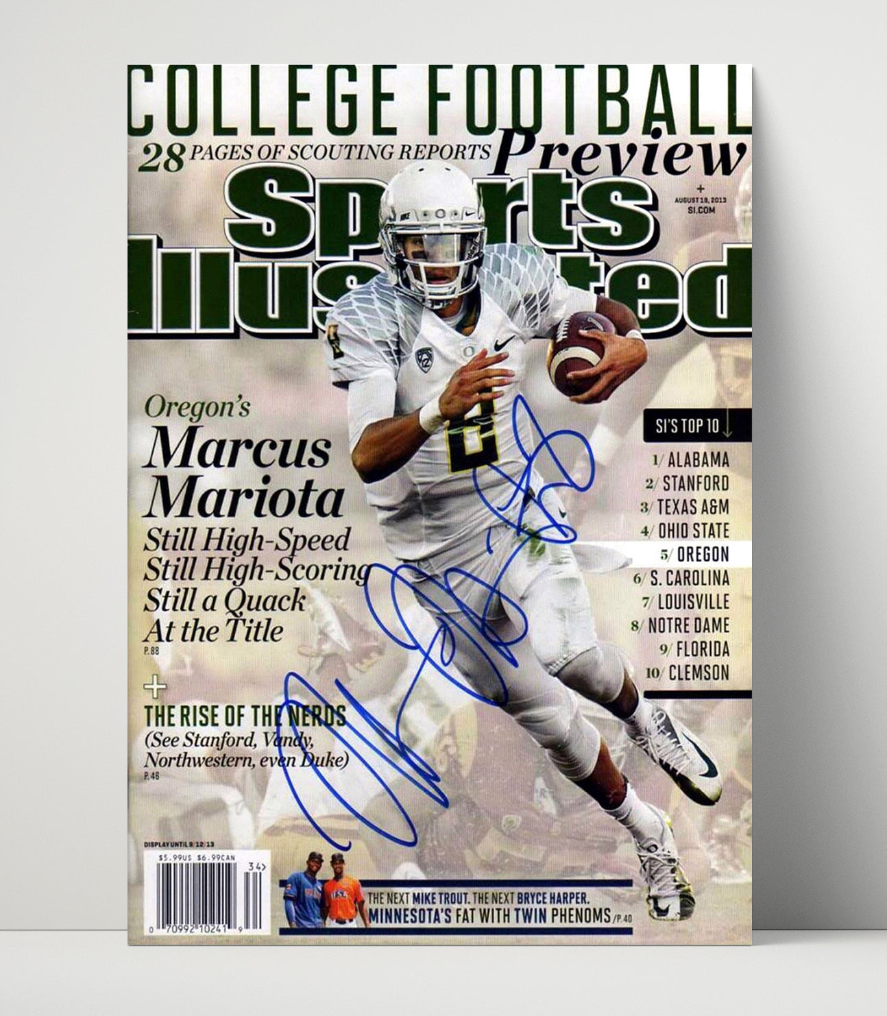 Oregon Football Marcus Mariota Title Chase SI Cover 2013 College Football Wall Art 16x20 Unframed Print wall art print – College Football decor