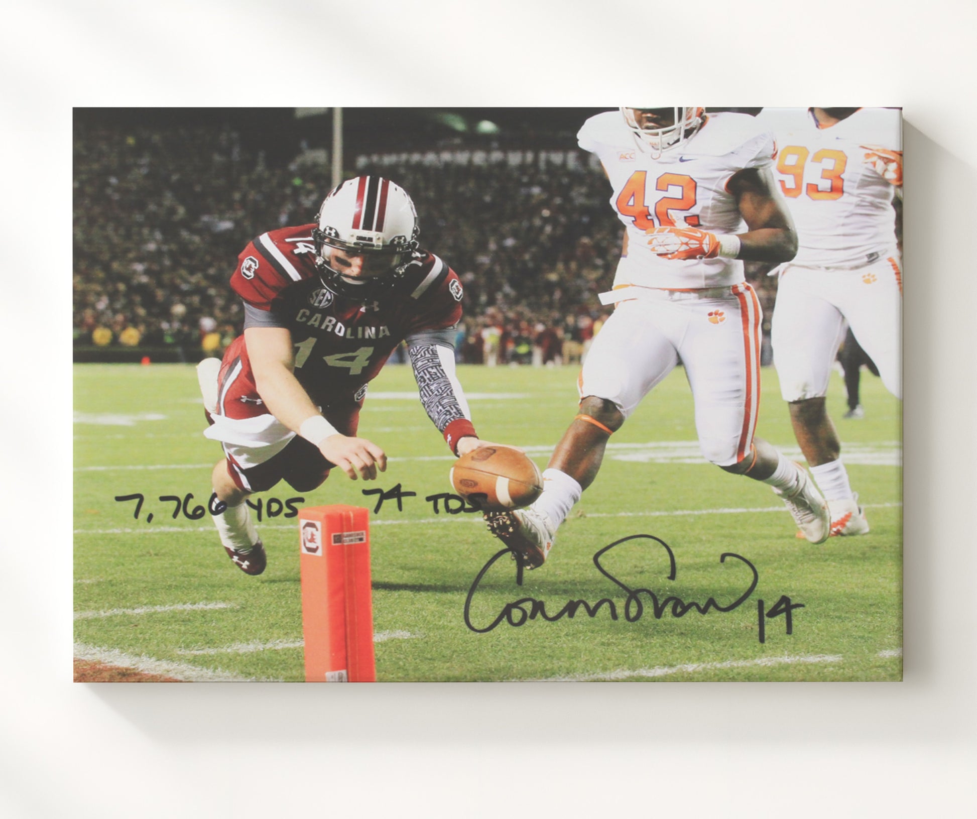 South Carolina Football Connor Shaw Goal Line Extension College Football Wall Art 20x24 Canvas wall art print – College Football decor