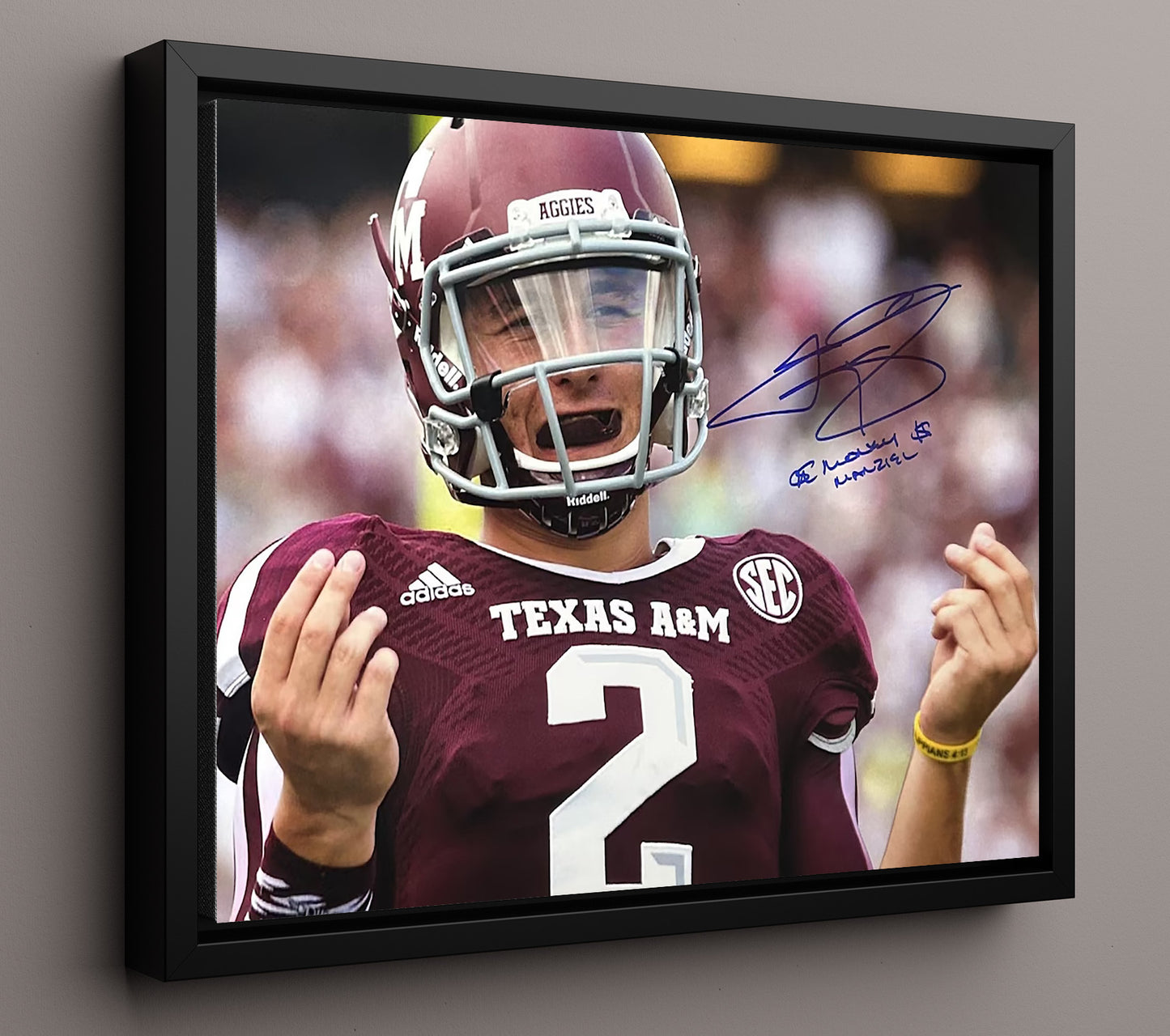 Texas AandM Johnny Manziel Money Sign Portrait College Football Wall Art 16x20 Framed Canvas wall art print – College Football decor