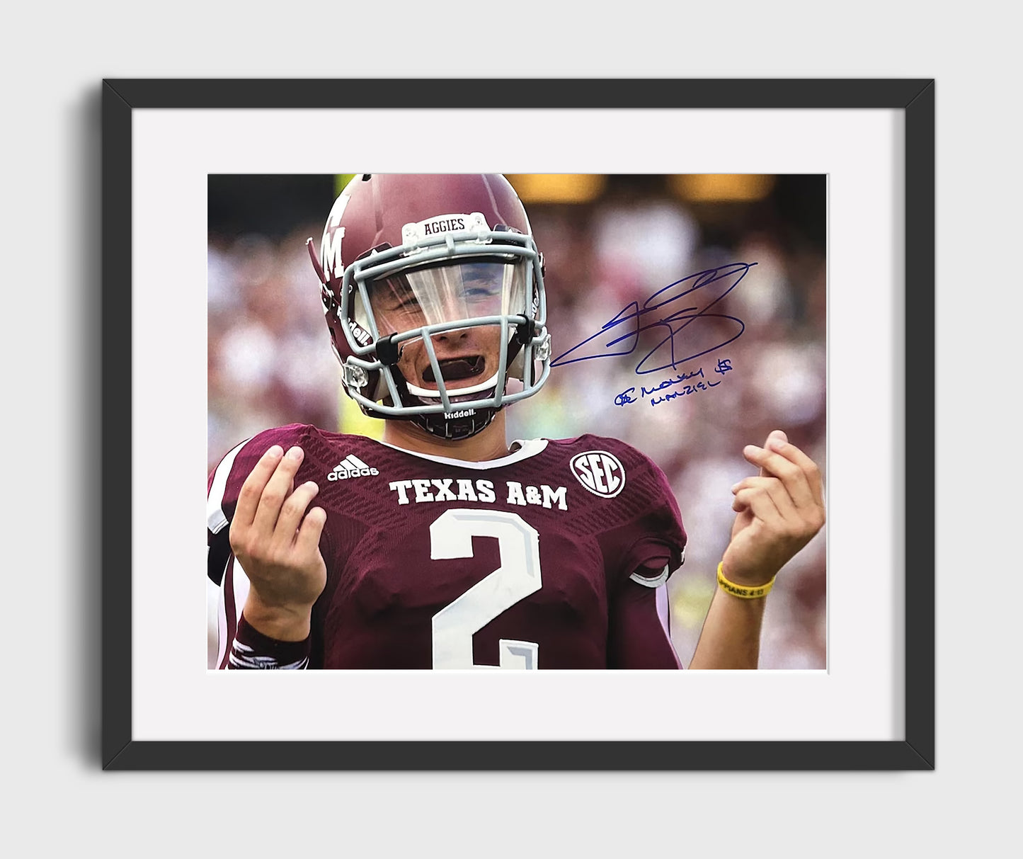 Texas AandM Johnny Manziel Money Sign Portrait College Football Wall Art 16x20 Gallery Frame wall art print – College Football decor