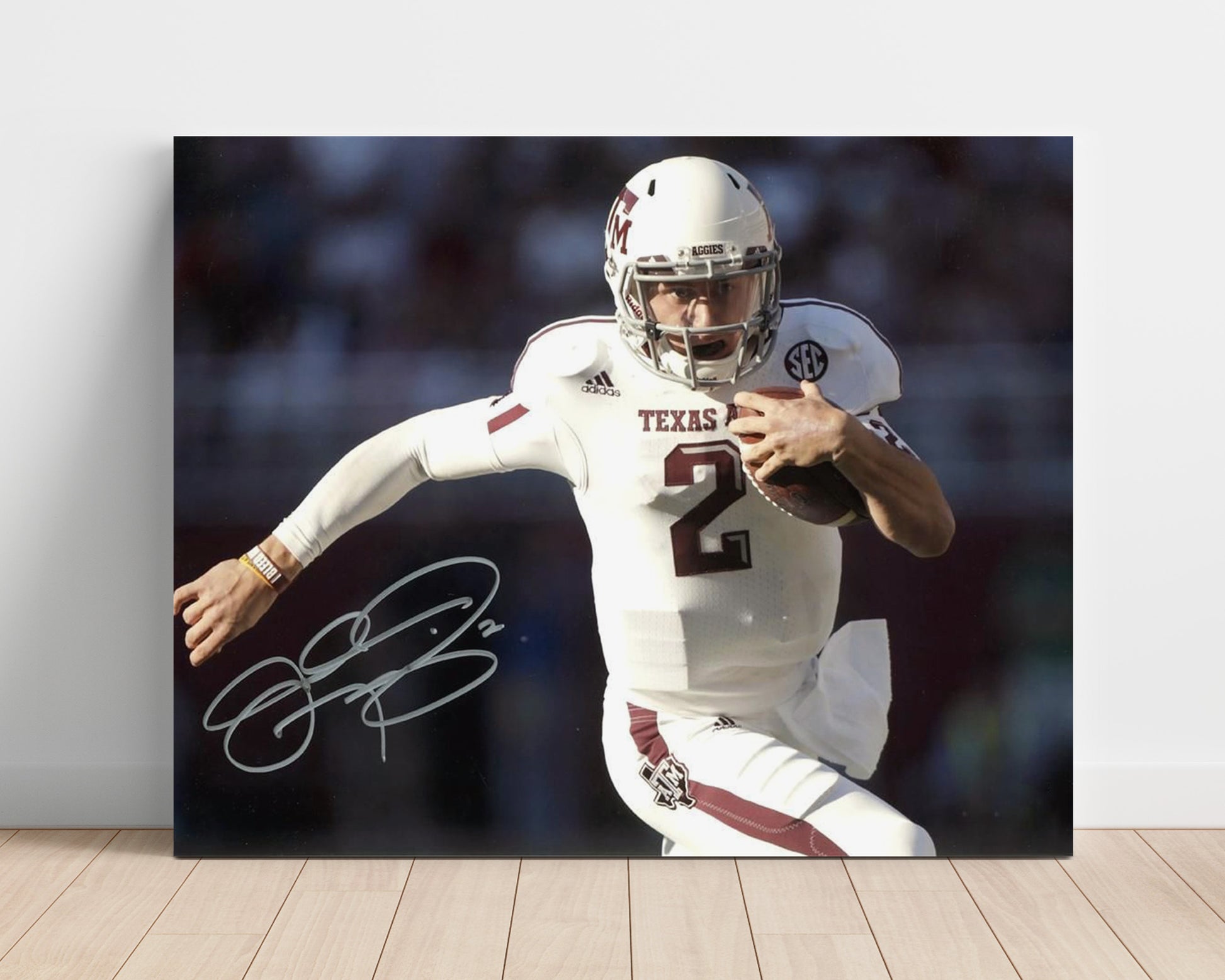 Texas AandM Football Johnny Manziel Edge Breakaway Scramble College Football Wall Art 16x20 Unframed Print wall art print – College Football decor