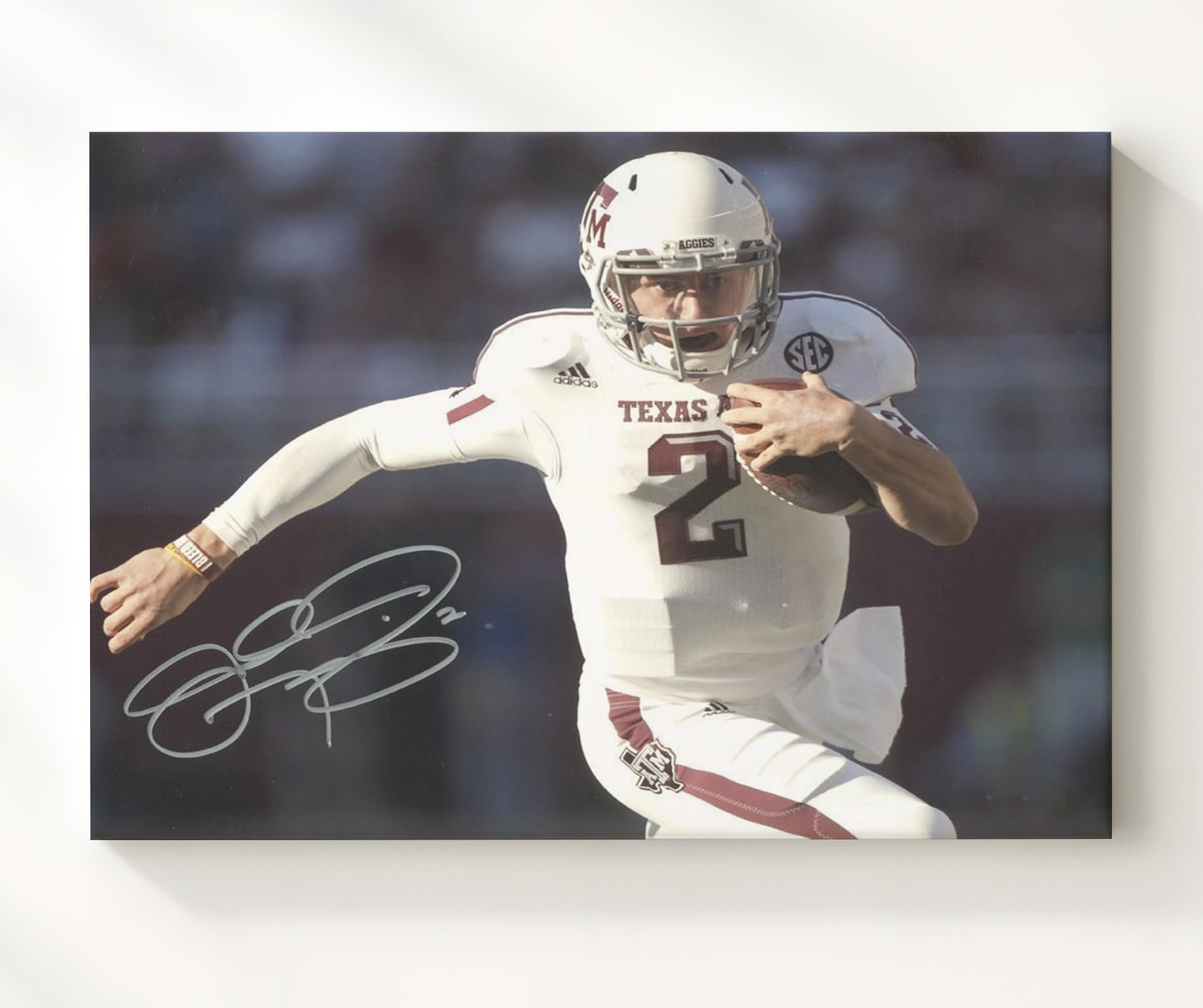Texas AandM Football Johnny Manziel Edge Breakaway Scramble College Football Wall Art 20x24 Canvas wall art print – College Football decor