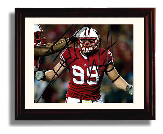 Wisconsin Football JJ Watt Relentless Defensive Force College Football Wall Art 8x10 Beveled Frame wall art print – College Football decor