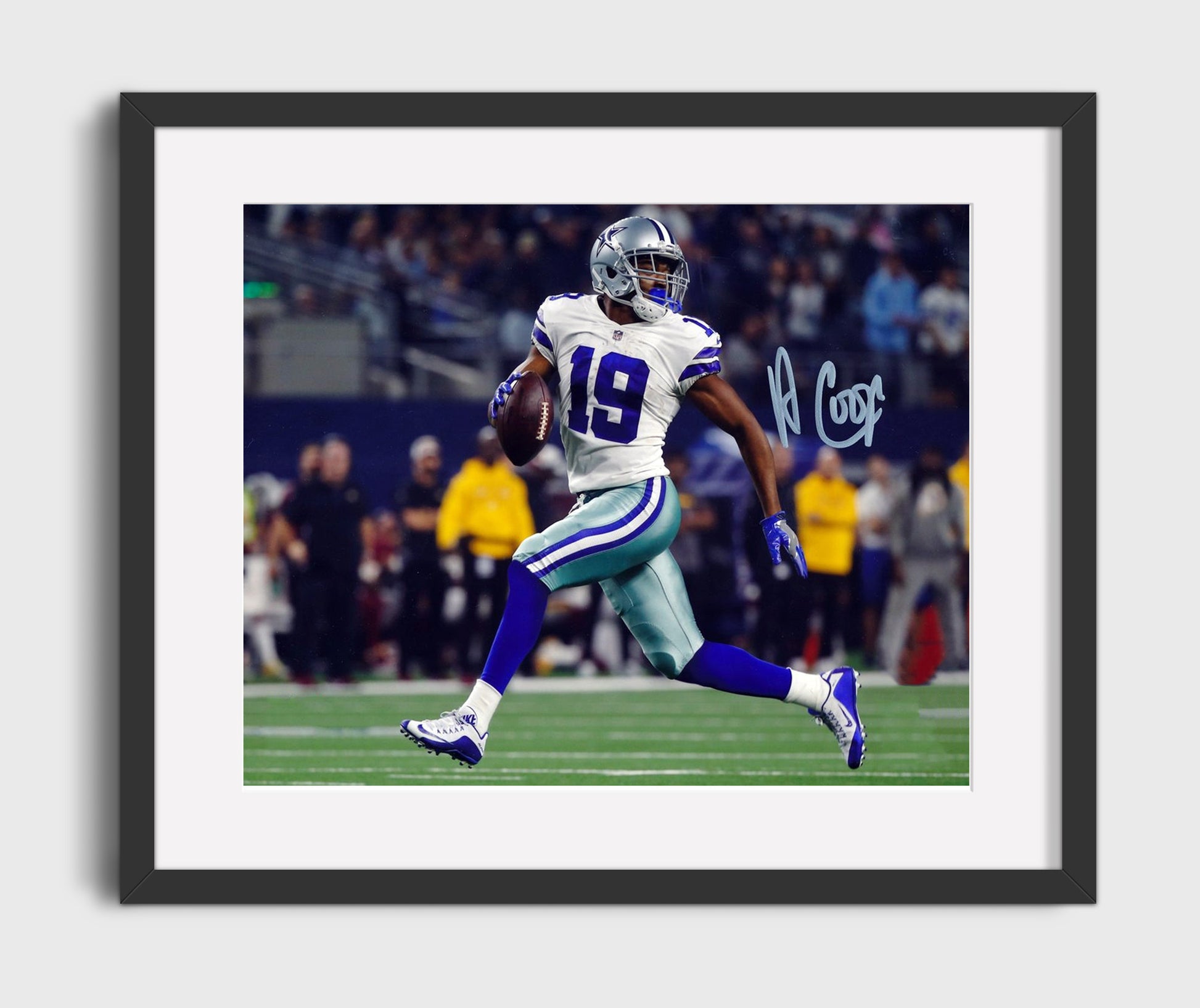 Amari Cooper Dallas Receiver Running Look Back Football Wall Art 16x20 Gallery Framed Artwork wall art print - Football decor