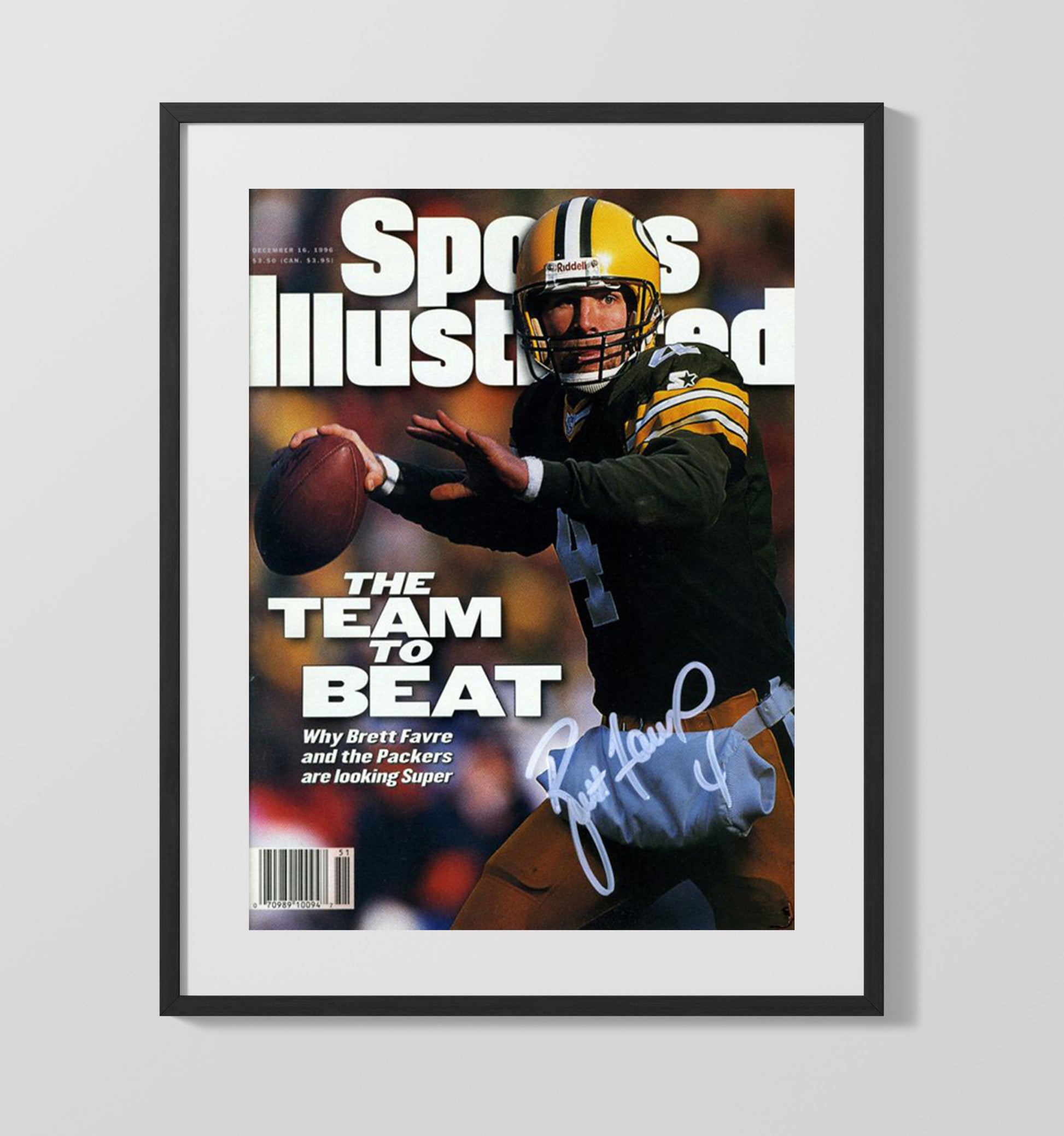 Brett Favre - Green Bay football the Team to Beat 1996 SI Cover Vintage Football Wall Art - 16x20 Gallery Frame football decor