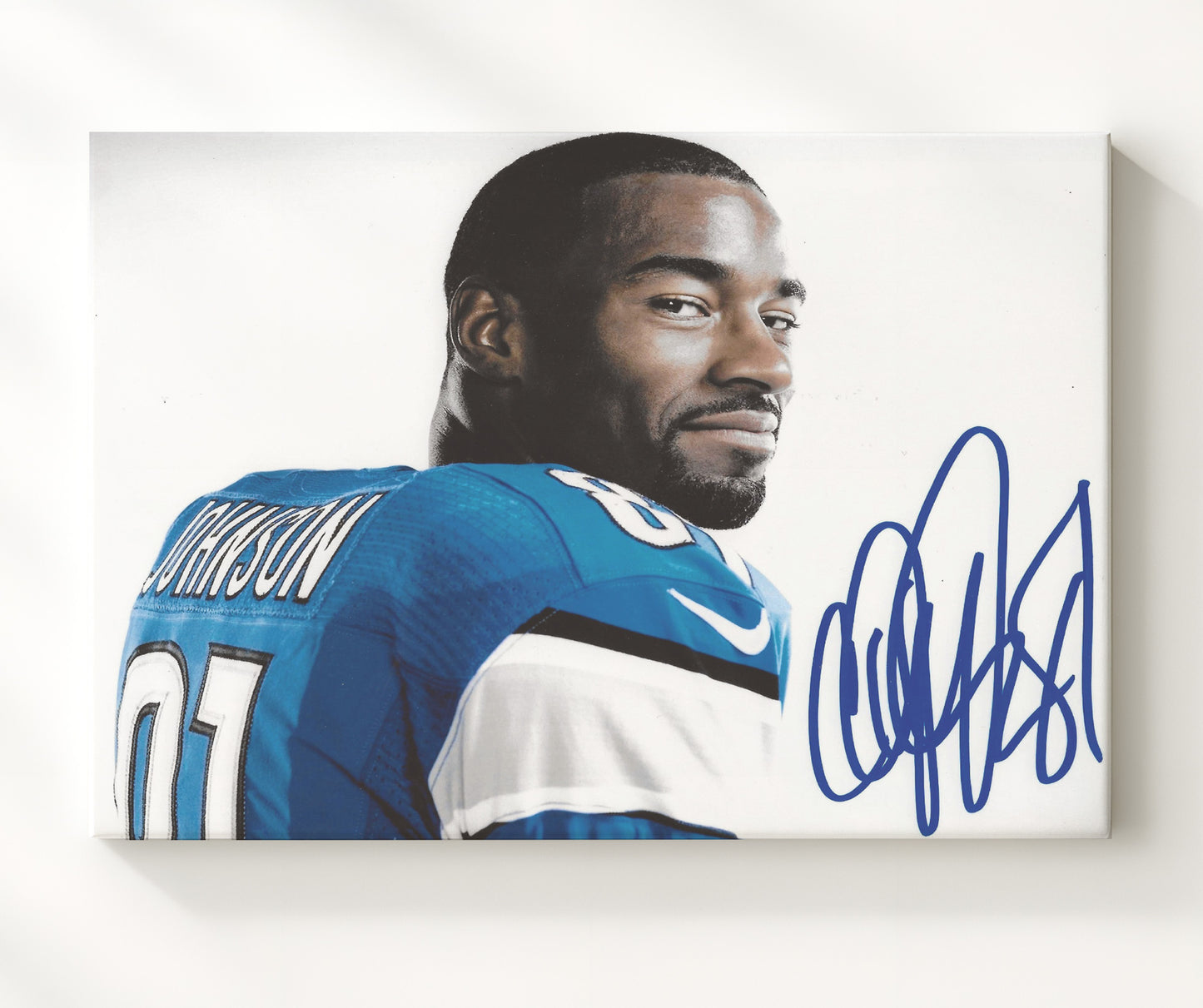 Calvin Johnson - Detroit Football Over Shoulder Portrait Vintage Football Wall Art - 20x24 Canvas football decor