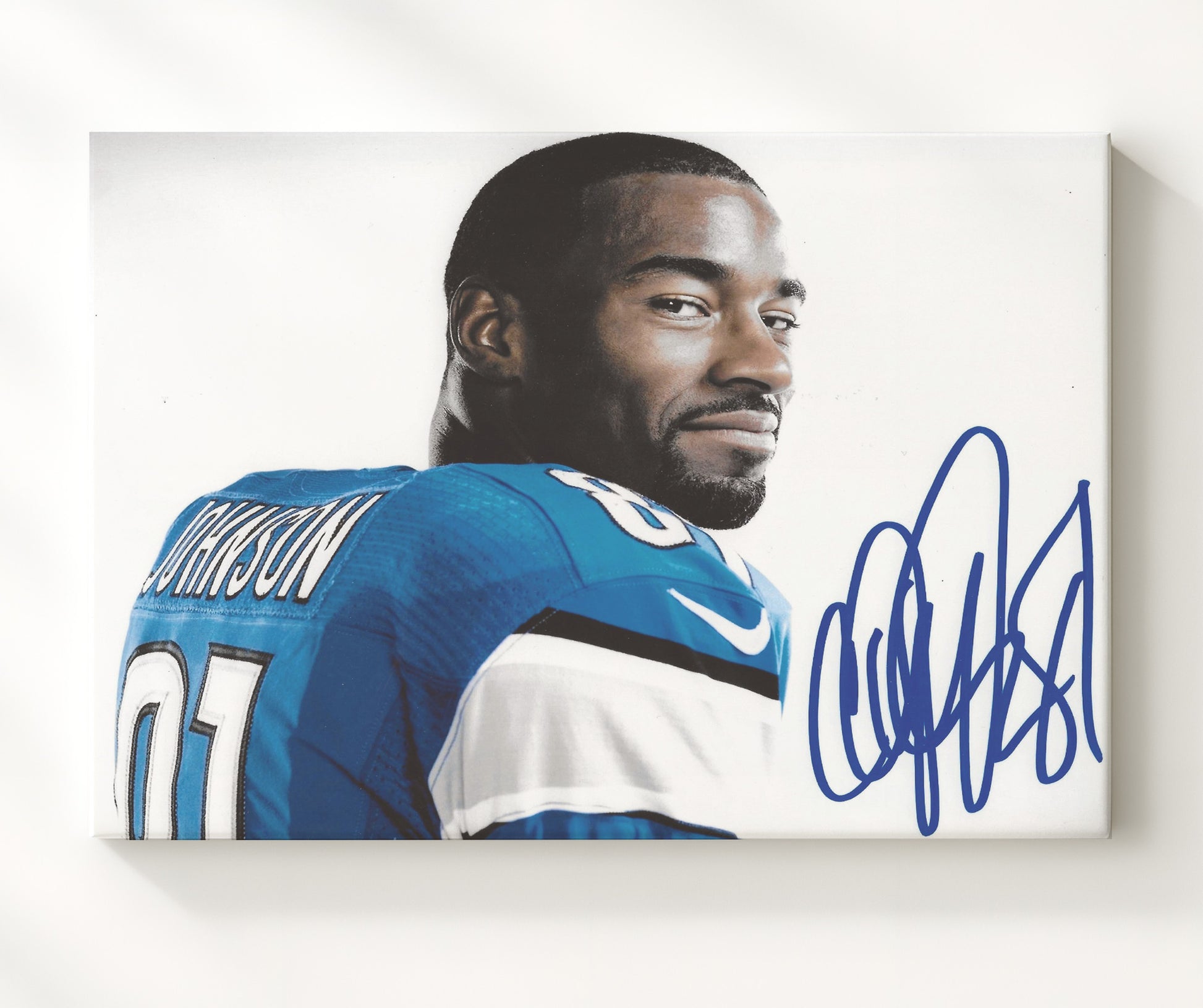 Calvin Johnson - Detroit Football Over Shoulder Portrait Vintage Football Wall Art - 20x24 Canvas football decor