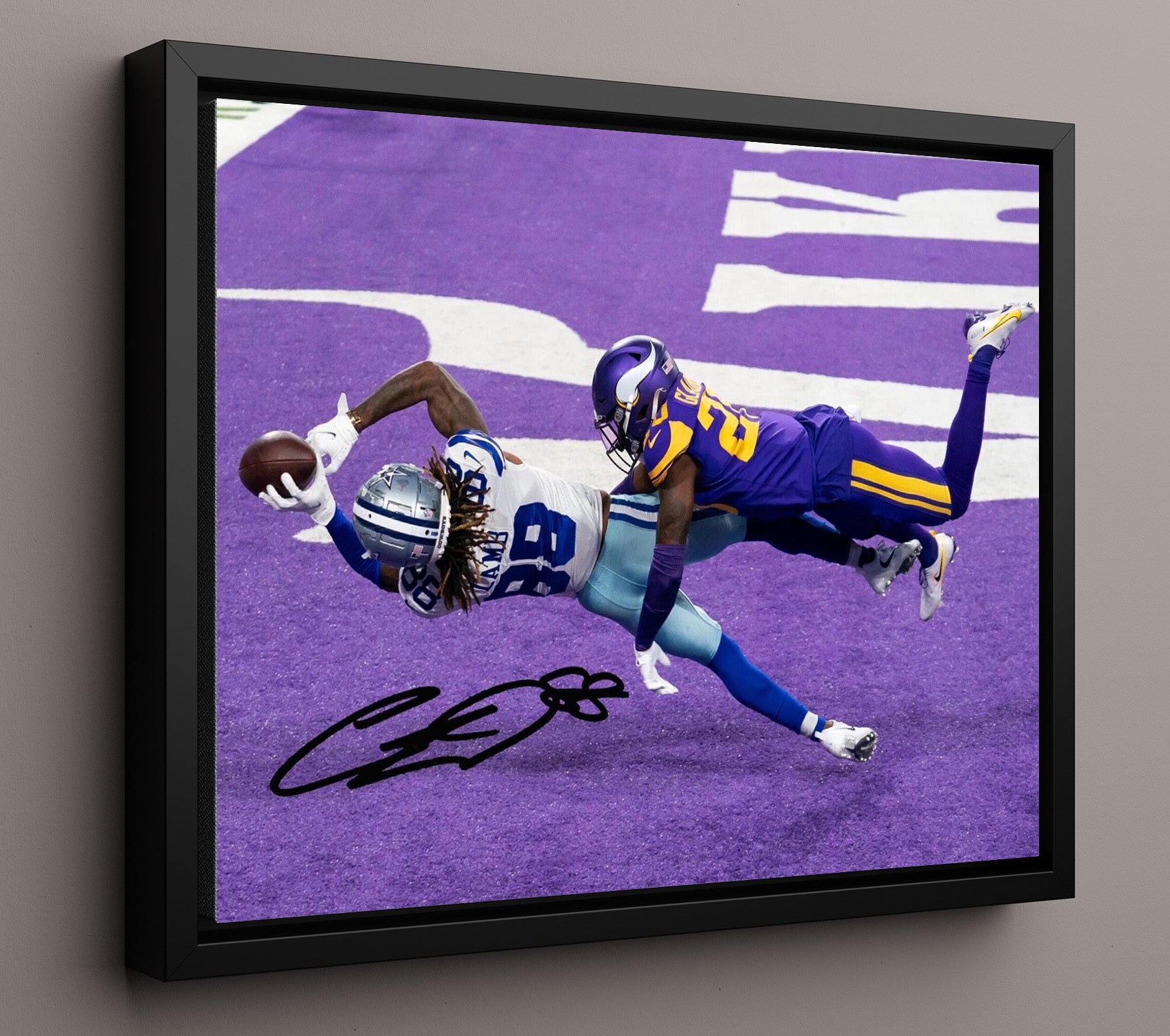 CeeDee Lamb - Dallas Football End Zone Diving Catch Vintage Football Wall Art - 16x20 Framed Canvas football decor