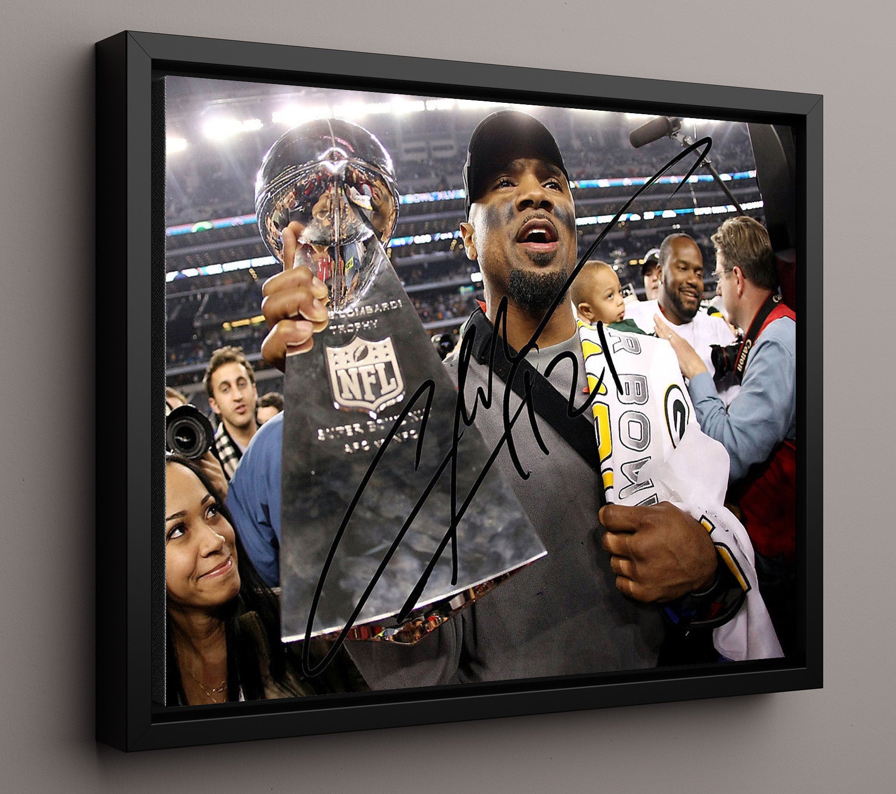 Charles Woodson Green Bay Super Bowl Trophy Celebration Football Wall Art 16x20 Floating Canvas Display wall art print - Football decor