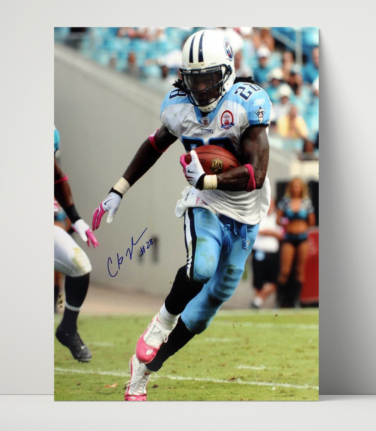 Chris Johnson - Tennessee football Running Back Sprint Carry Vintage Football Wall Art - 16x20 Unframed Print football decor
