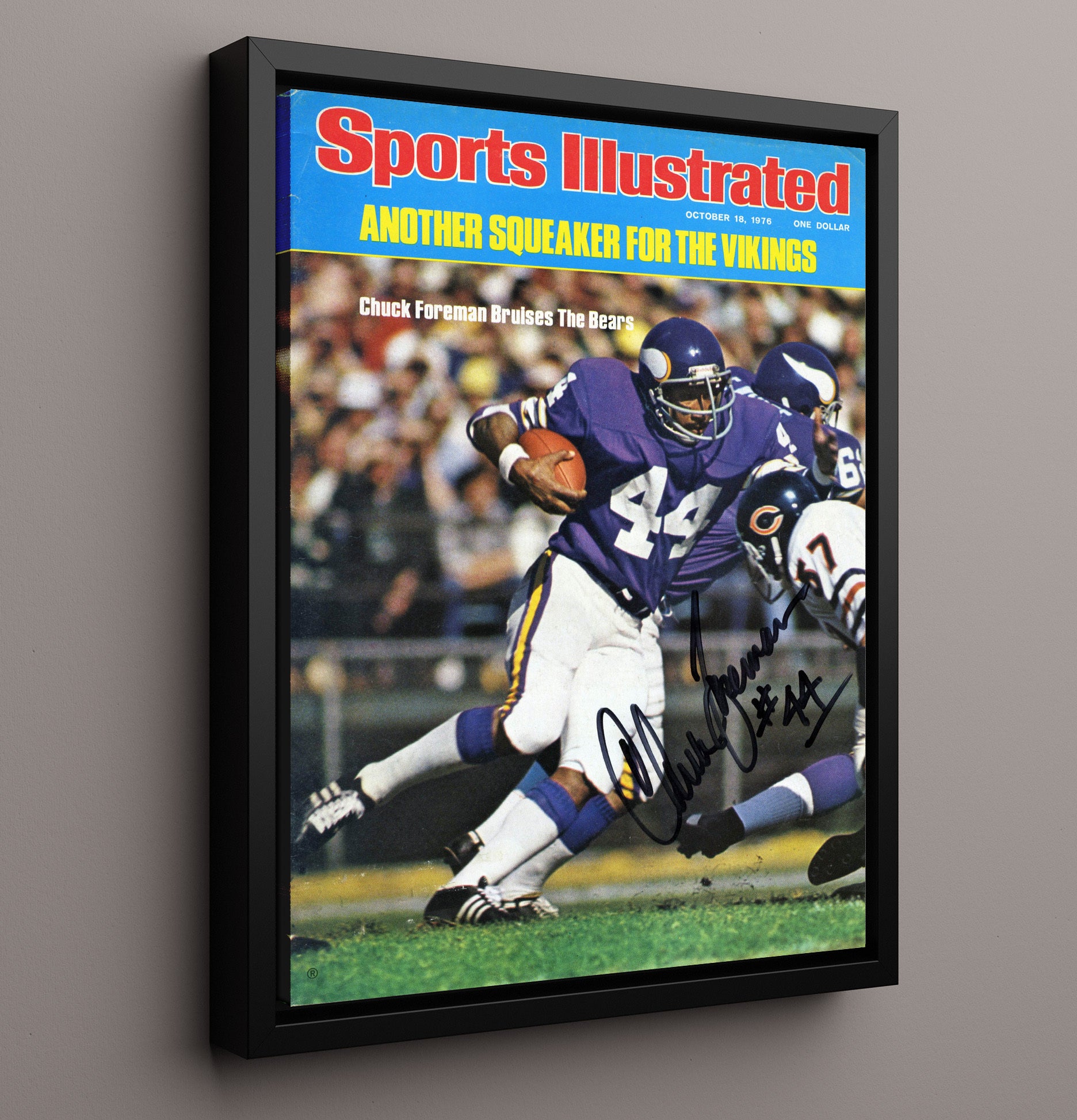 Chuck Foreman - Minnesota football Running Through Bears 1976 SI Cover Vintage Football Wall Art - 16x20 Framed Canvas football decor