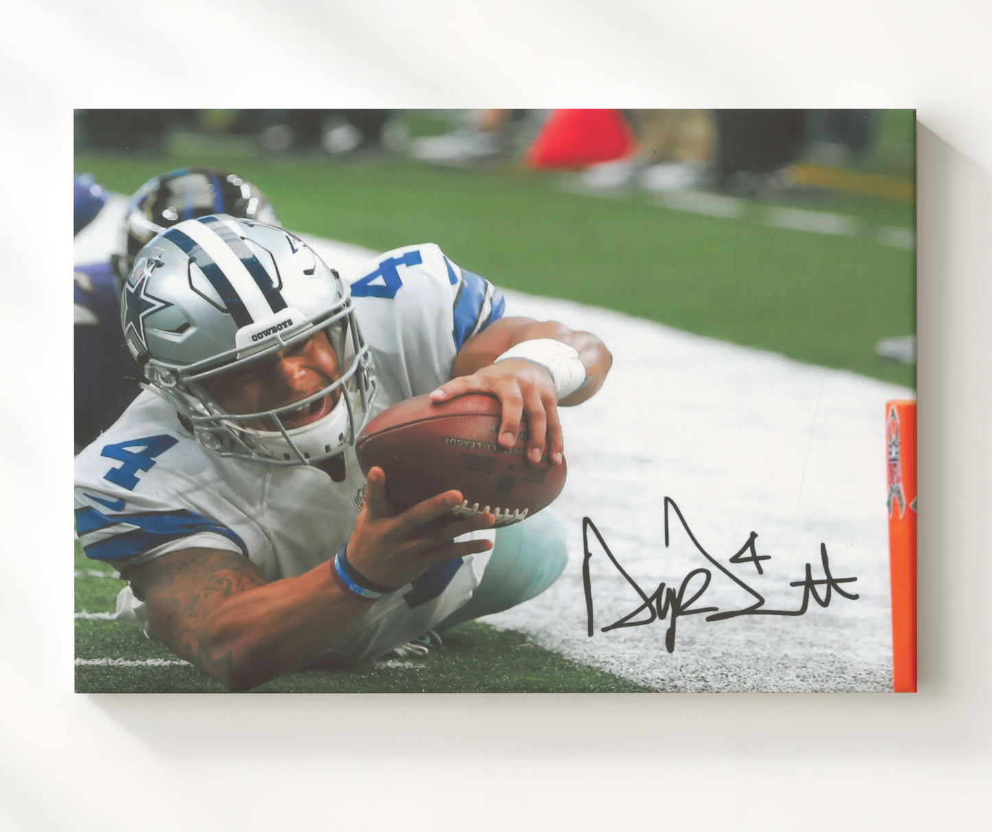 Dak Prescott - Dallas Football Quarterback End Zone Reach Touchdown Vintage Football Wall Art - 20x24 Canvas football decor