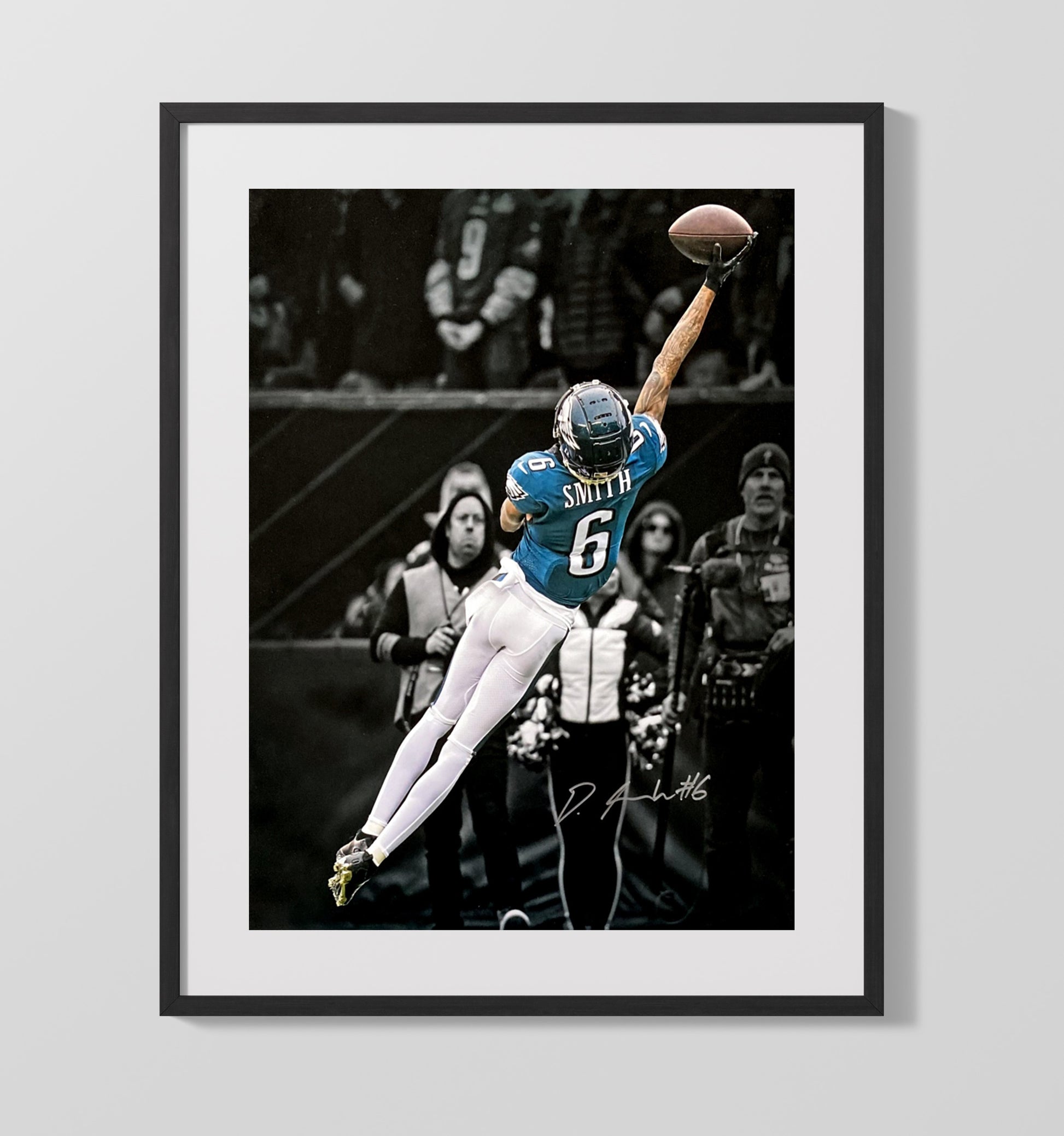 Devonta Smith - One-Hand Wonder Football Wall Art - football wall art print