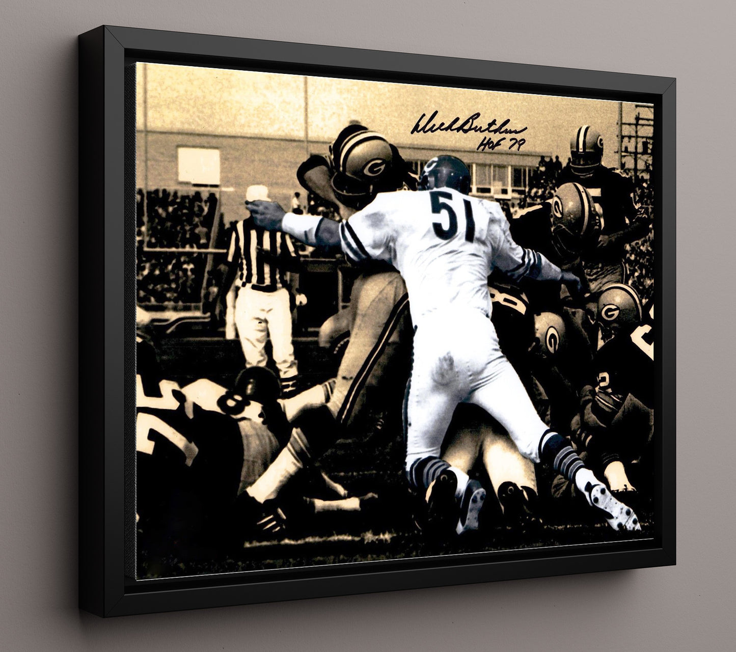 Dick Butkus - Chicago Football Defensive Tackle 1960s Vintage Football Wall Art - 16x20 Framed Canvas football decor