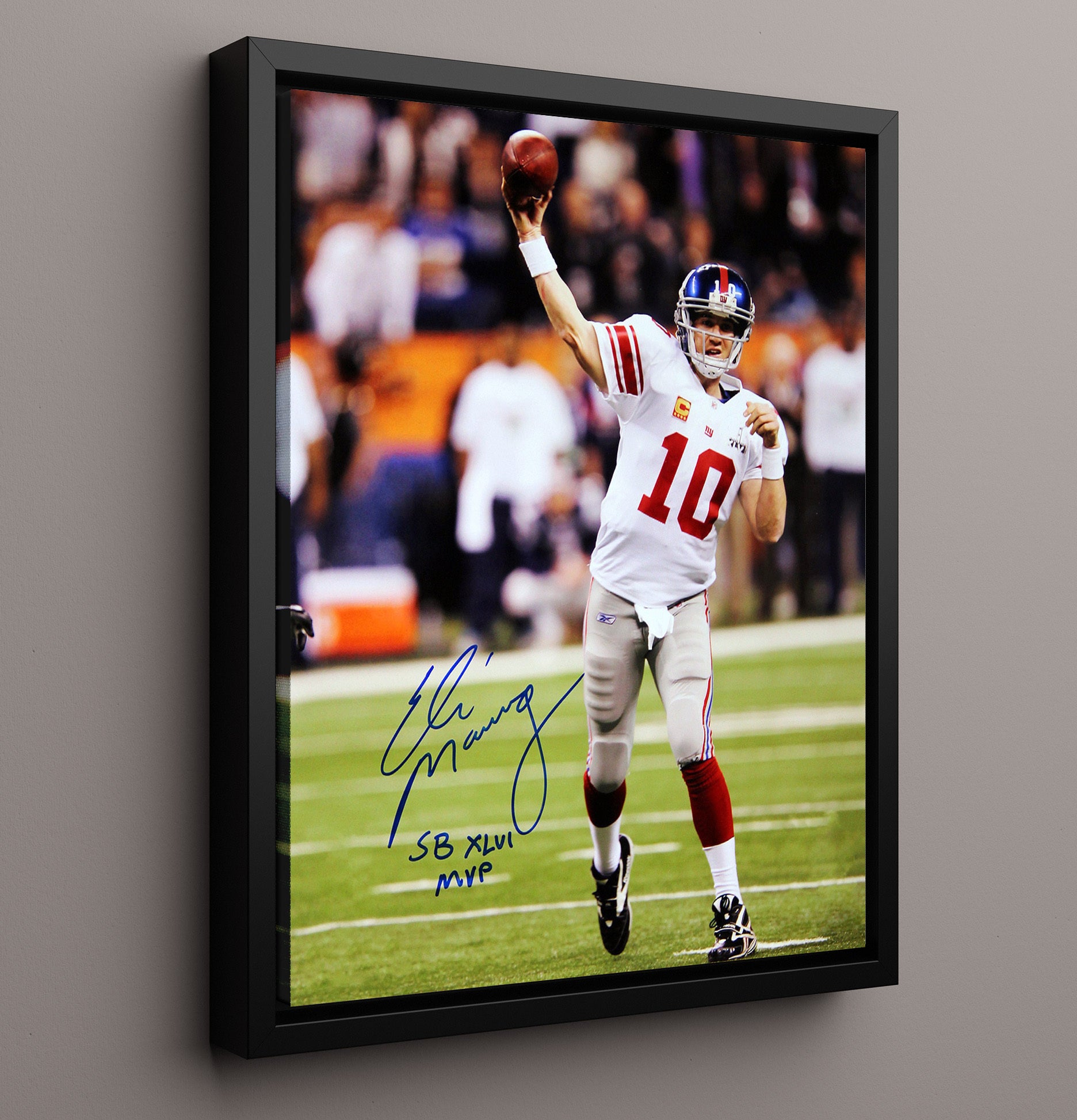 Eli Manning - New York Football Quarterback Passing Super Bowl Xlvi Mvp 2012 Football Wall Art - football wall art print