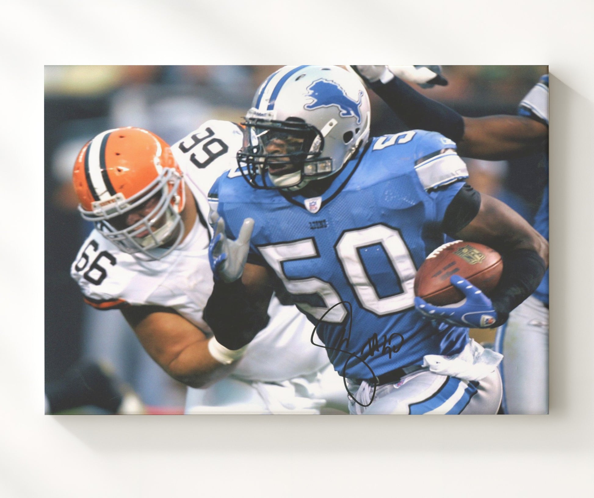 Ernie Sims - Detroit Football Linebacker Run with Ball Vintage Football Wall Art - 20x24 Canvas football decor