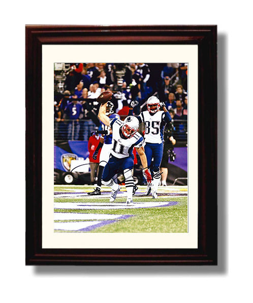 Julian Edelman - New England Football Touchdown End Zone Spike Celebration 8x10 Canvas vintage football wall art