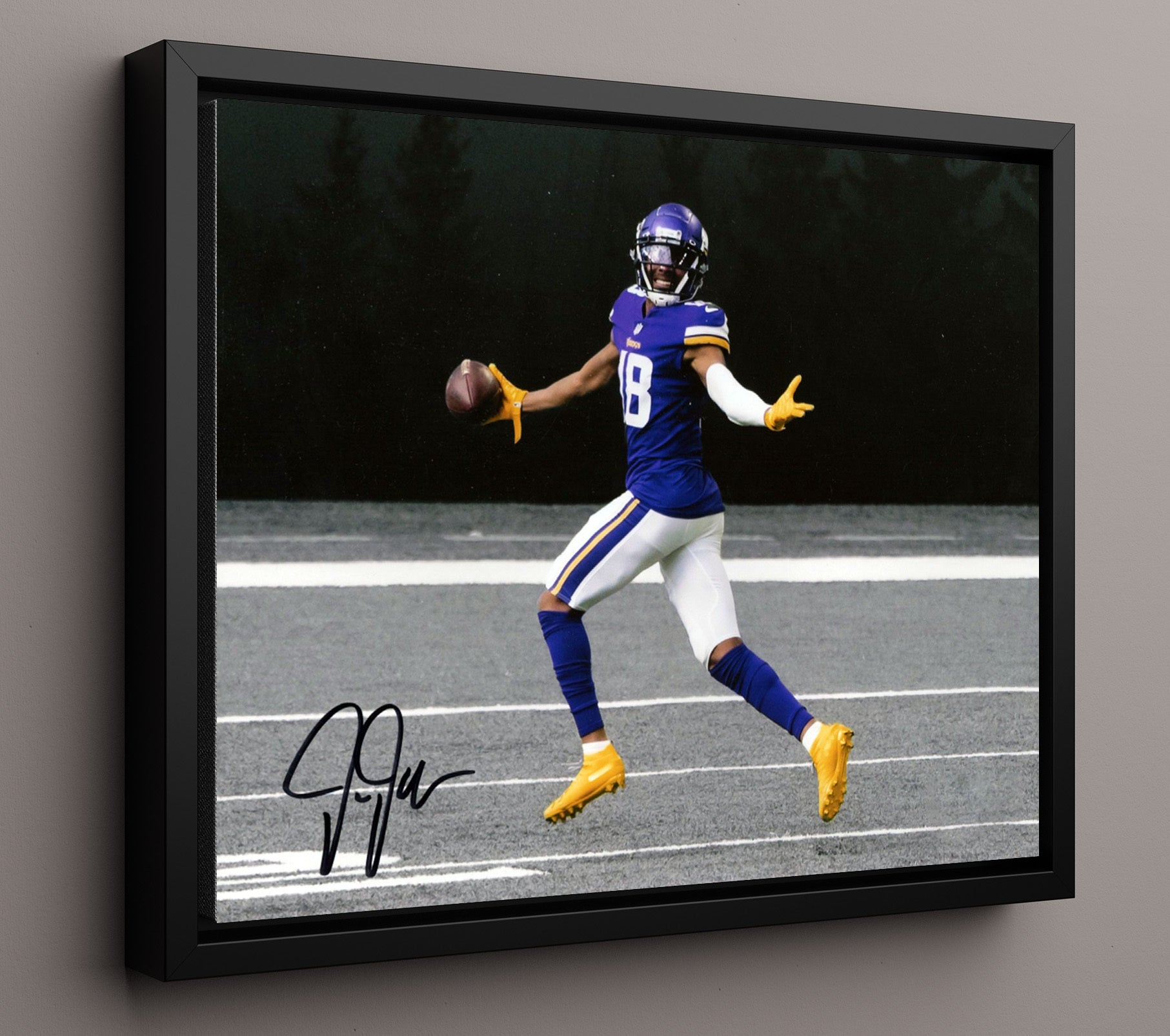 Justin Jefferson - Smooth Route Vintage Football Wall Art - 16x20 Framed Canvas football decor