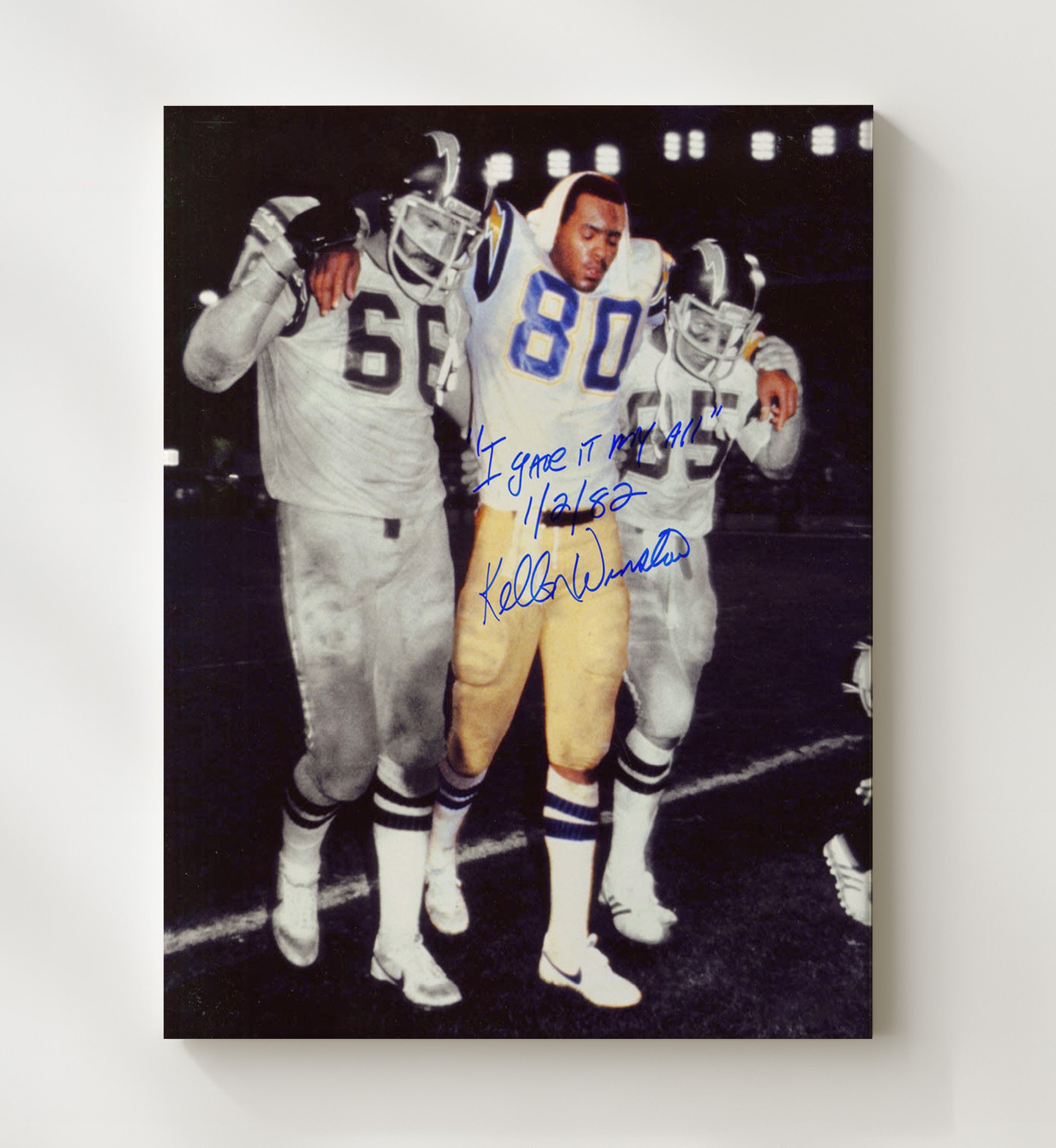 Kellen Winslow - San Diego Football Injured Walk Off Field 1982 Vintage Football Wall Art - 20x24 Canvas football decor
