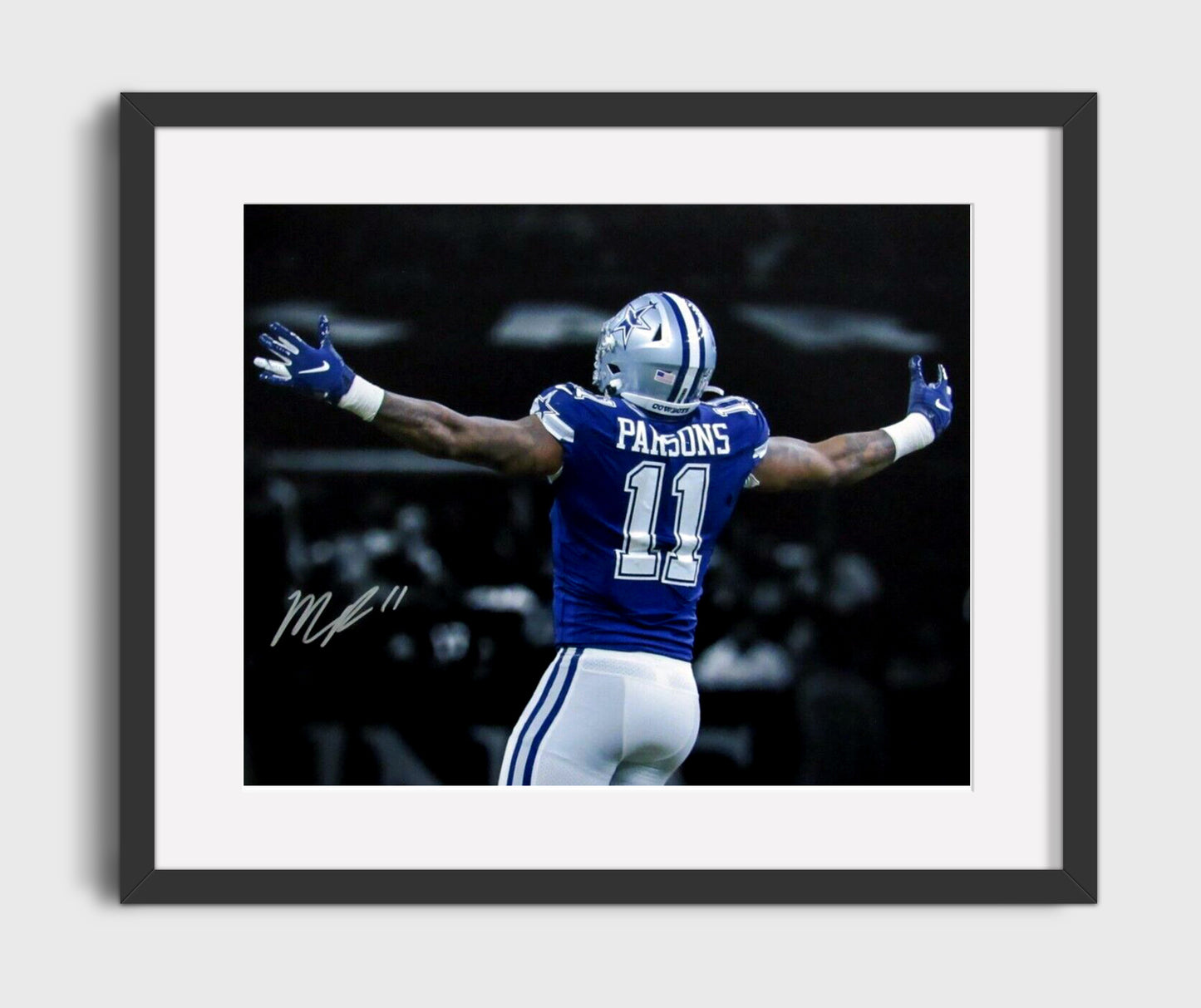 Micah Parsons - Dallas Football Defensive Celebration Arms Raised Vintage Football Wall Art - 16x20 Gallery Frame football decor