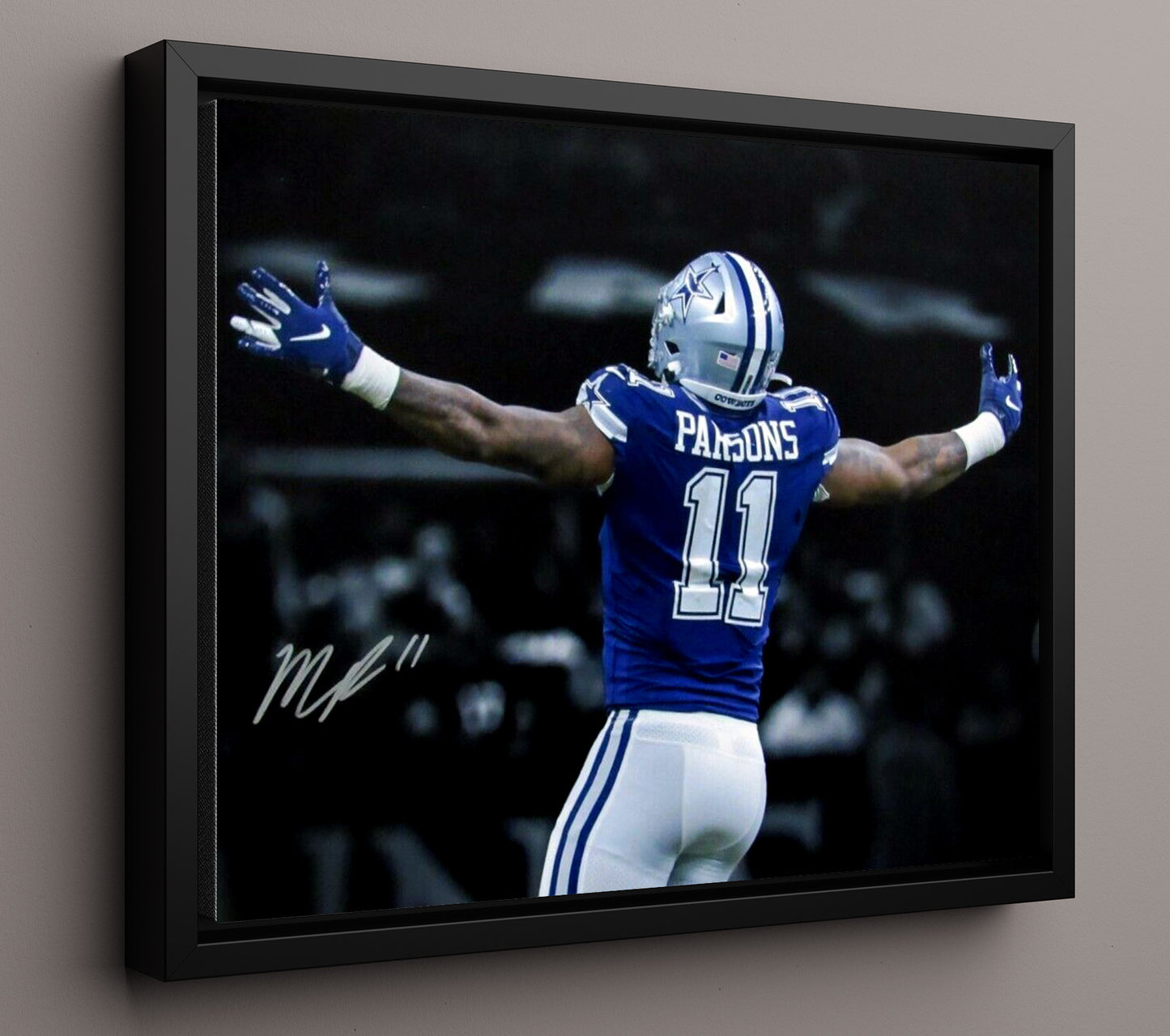 Micah Parsons - Dallas Football Defensive Celebration Arms Raised Vintage Football Wall Art - 16x20 Framed Canvas football decor
