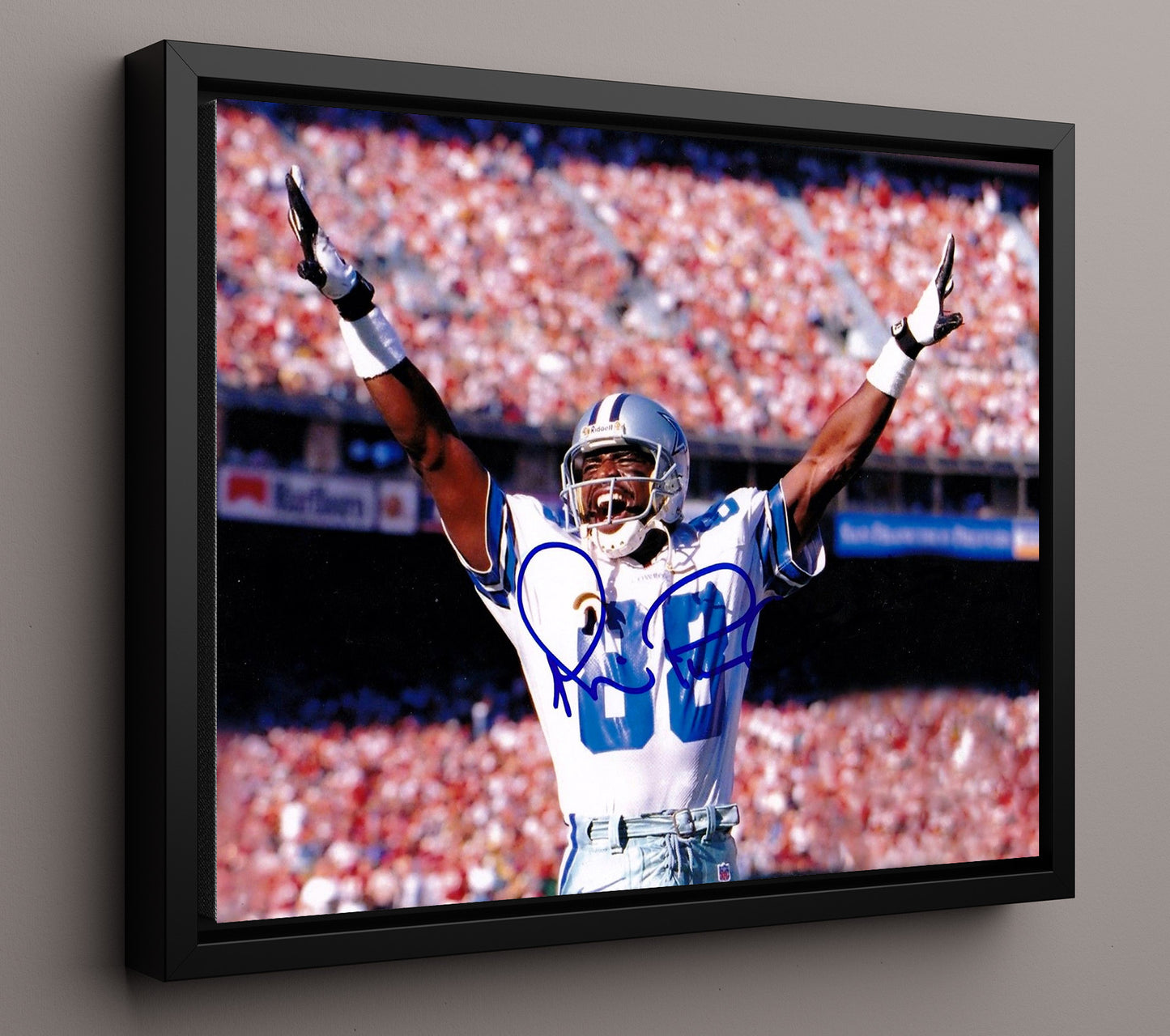 Michael Irvin - Playmaker TD Vintage Football Wall Art - 16x20 Framed Canvas football decor