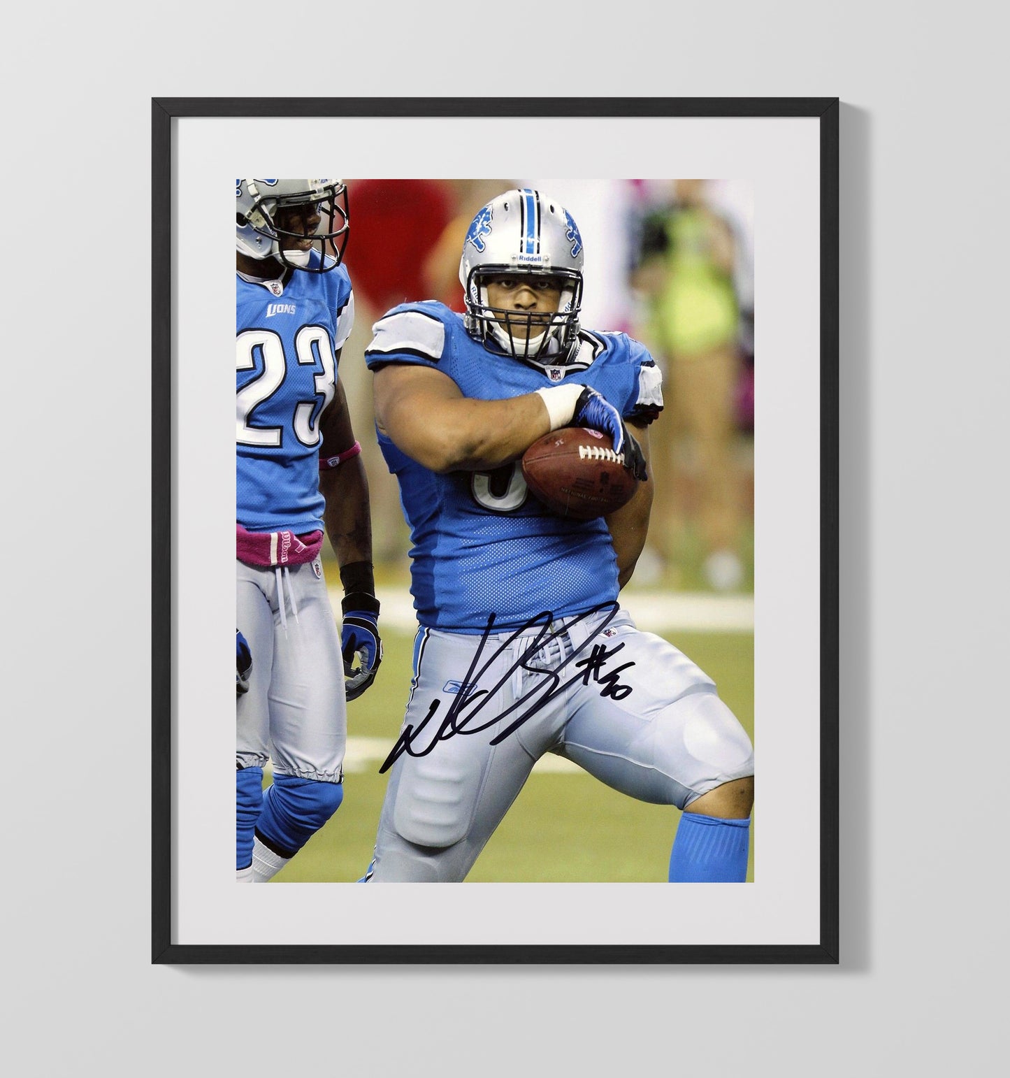 Ndamukong Suh - Detroit football Defensive Lineman Carrying Ball After Turnover Vintage Football Wall Art - 16x20 Gallery Frame football decor