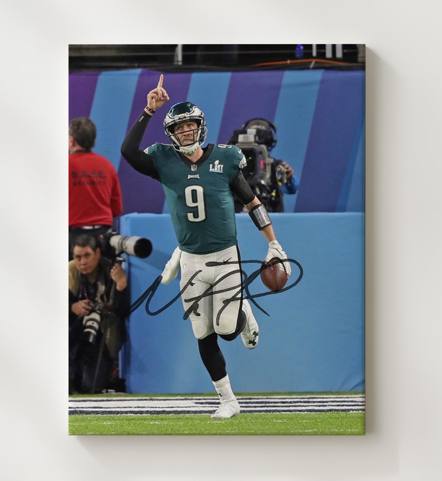 Nick Foles - Philadelphia football Super Bowl LII Touchdown Celebration 2018 Vintage Football Wall Art - 20x24 Canvas football decor