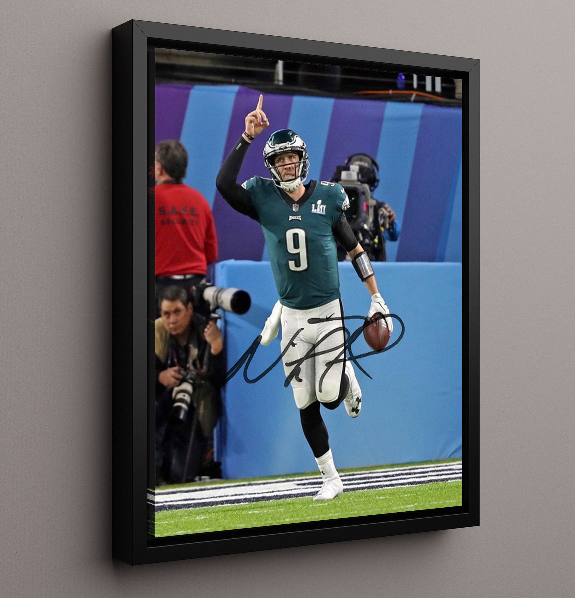 Nick Foles - Philadelphia football Super Bowl LII Touchdown Celebration 2018 Vintage Football Wall Art - 16x20 Framed Canvas football decor