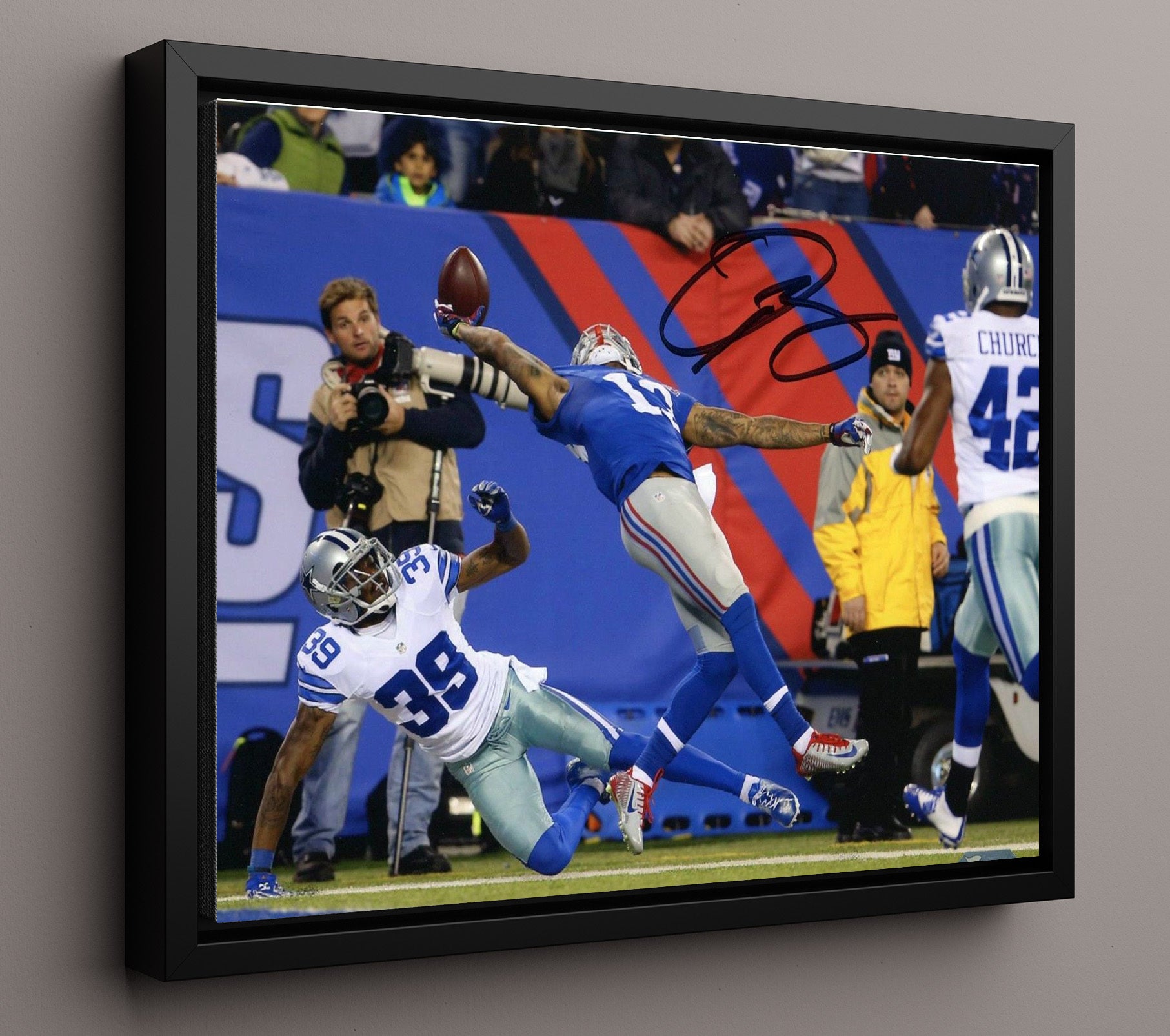 Odell Beckham Jr - One Handed Catch vs Dallas Football 2014 Vintage Football Wall Art - 16x20 Framed Canvas football decor