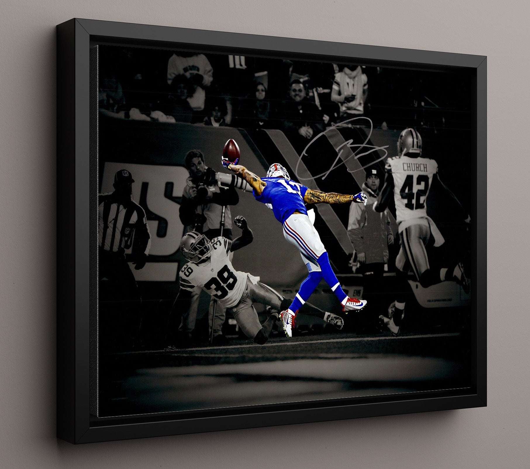 Odell Beckham Jr Giants - One Hand Wonder Vintage Football Wall Art - 16x20 Framed Canvas football decor
