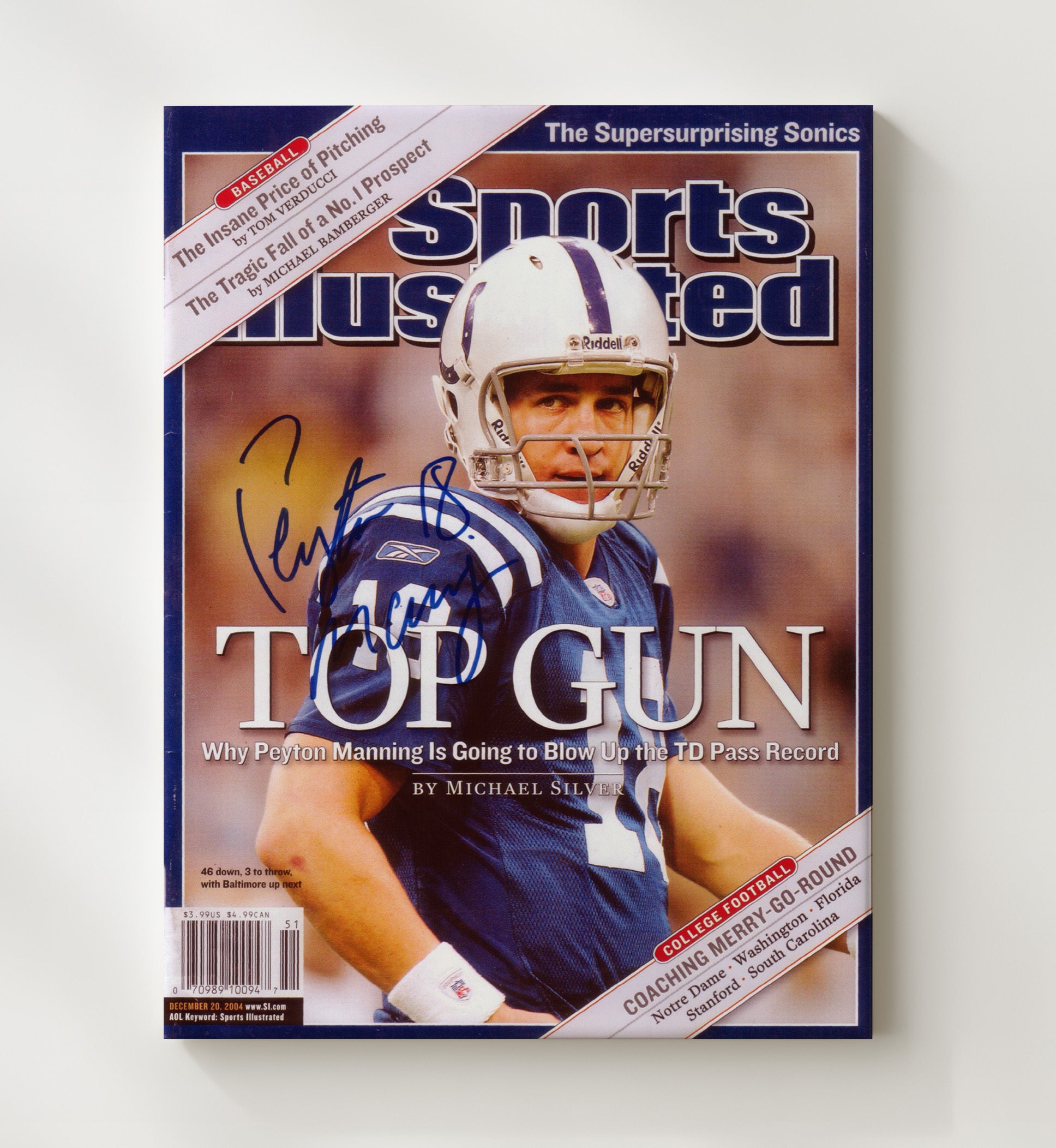 Peyton Manning - Indianapolis football Quarterback 2004 SI Top Gun Cover football wall art 20x24 Canvas