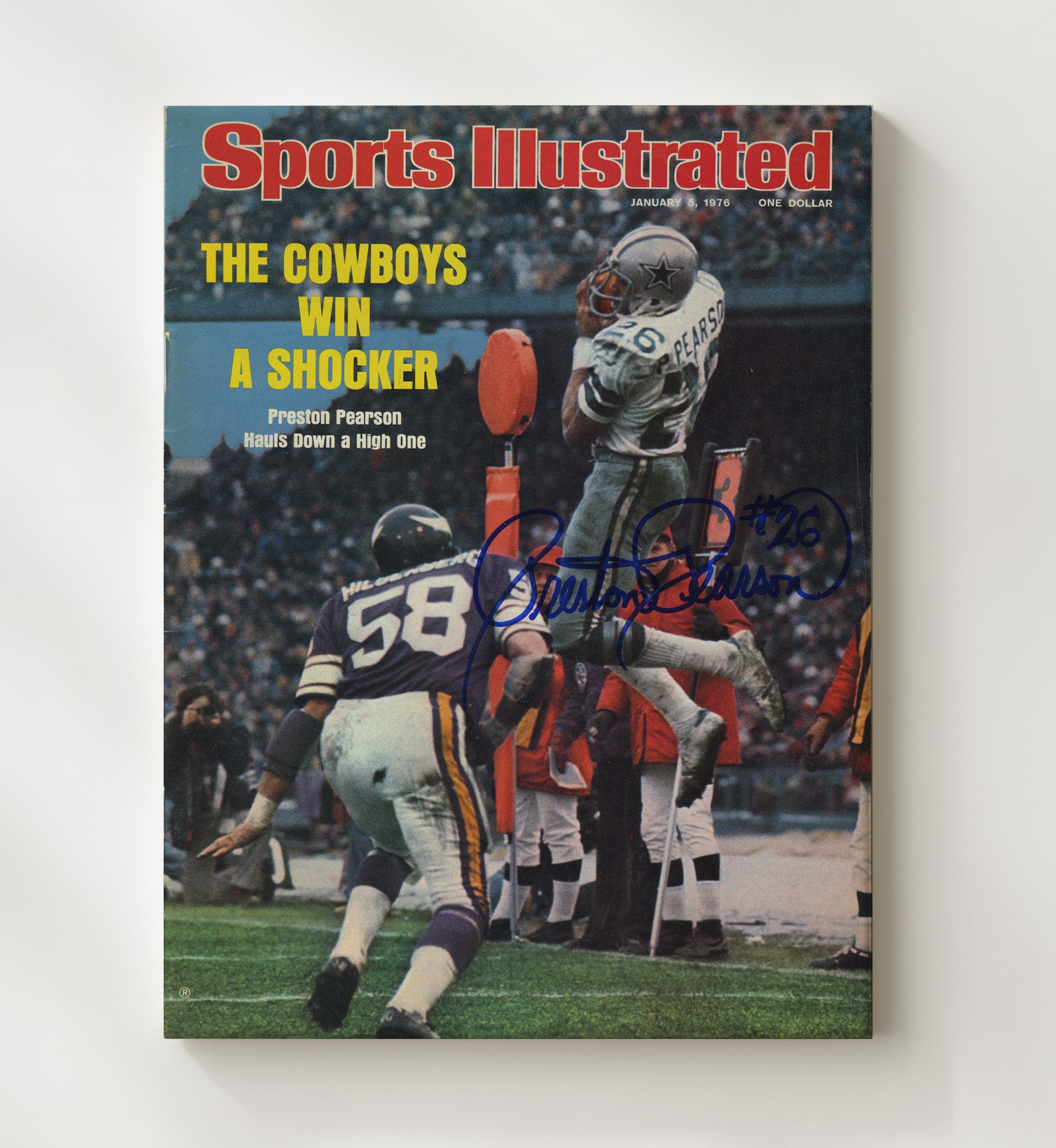 Preston Pearson - Dallas Football Leaping Catch NFC Championship 1976 SI Cover Football Wall Art - football wall art print