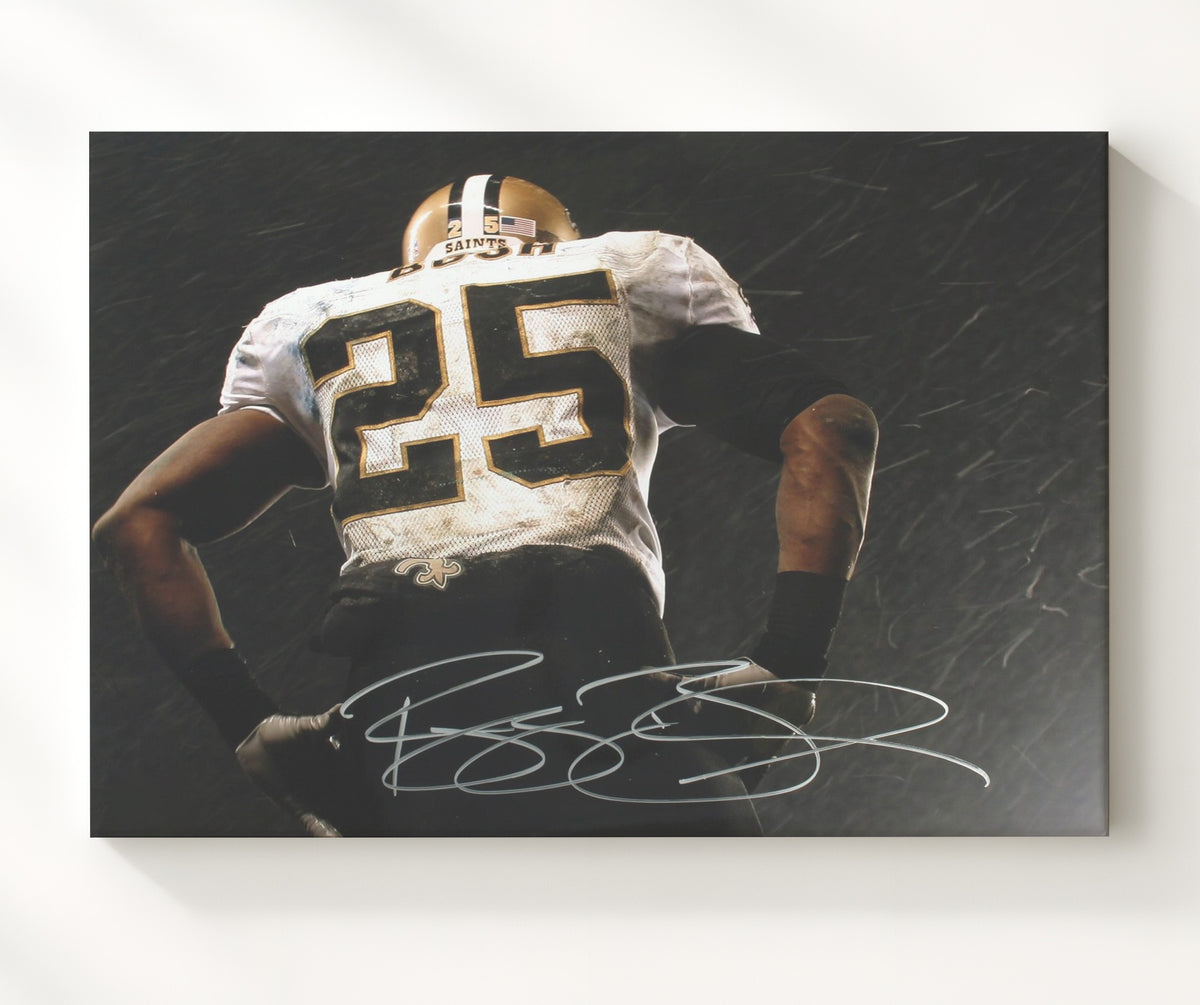 Reggie Bush - New Orleans Football Running Back Rain Game Game Action football wall art 20x24 Canvas