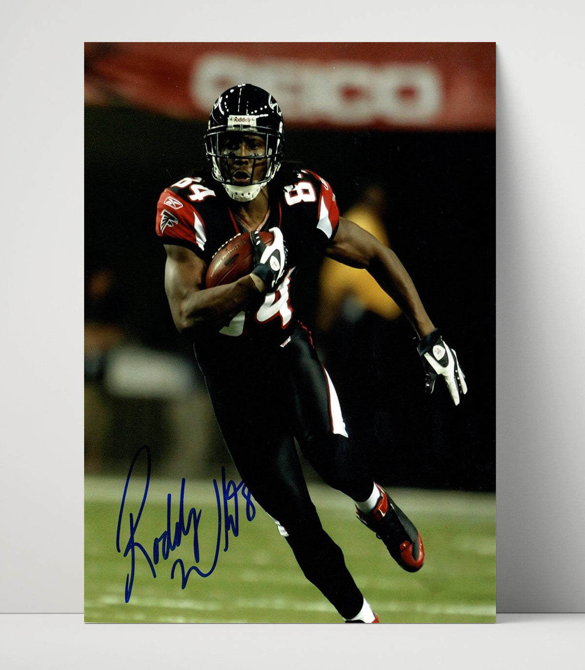 Roddy White - Atlanta football Receiver Running With Ball Downfield football wall art 16x20 Unframed Print