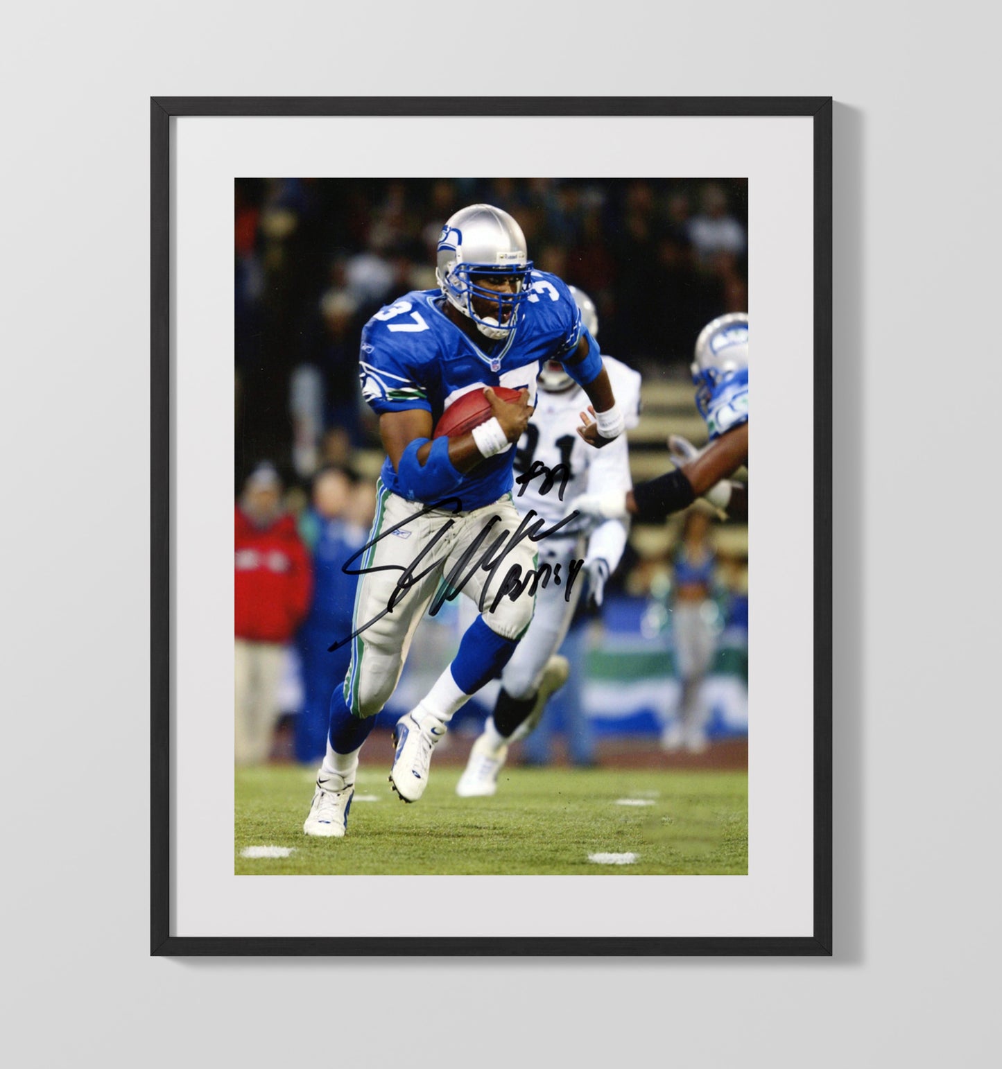 Shaun Alexander - MVP Run football wall art 16x20 Gallery Frame