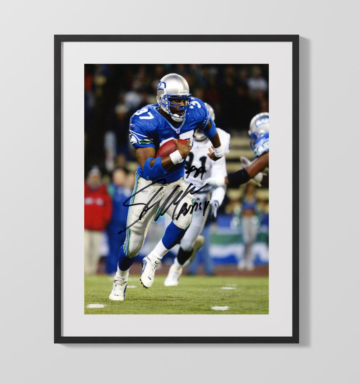 Shaun Alexander - MVP Run football wall art 16x20 Gallery Frame