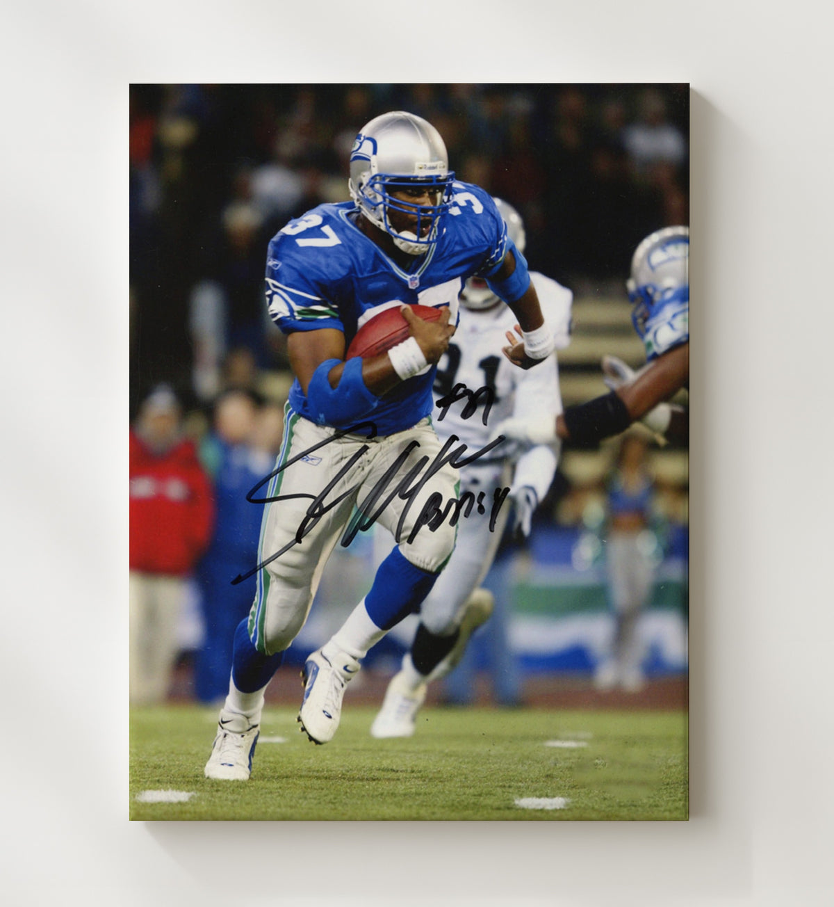 Shaun Alexander - MVP Run football wall art 20x24 Canvas