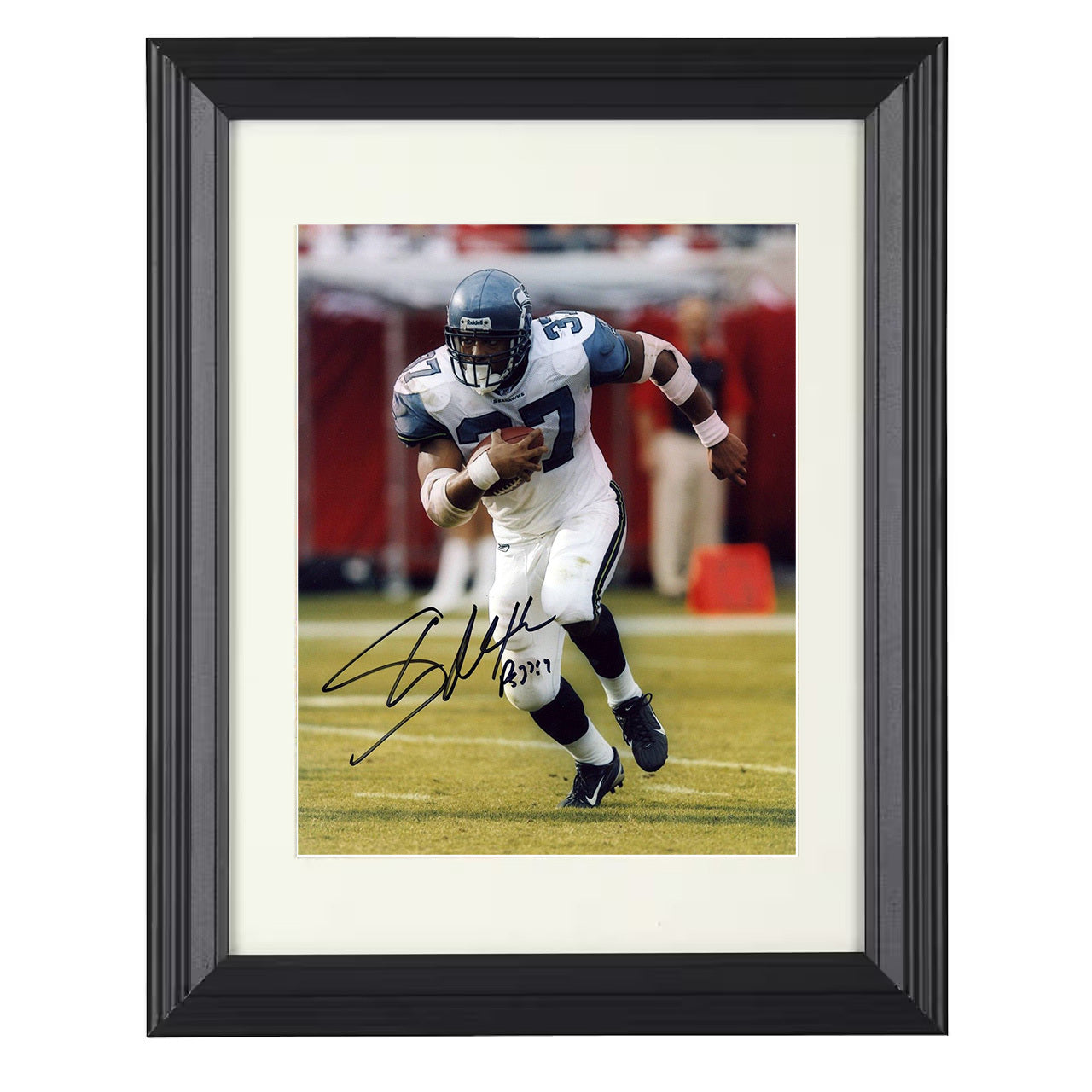 Shawn Alexander – Seattle RB Rushing with Ball – 8x10 black beveled framed football wall art
