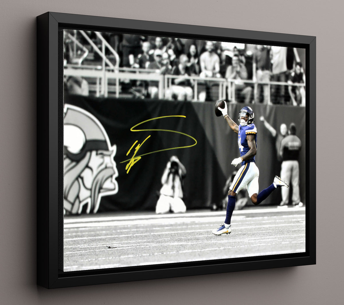 Stefon Diggs - Minneapolis Magic football wall art 16x20 Framed Canvas