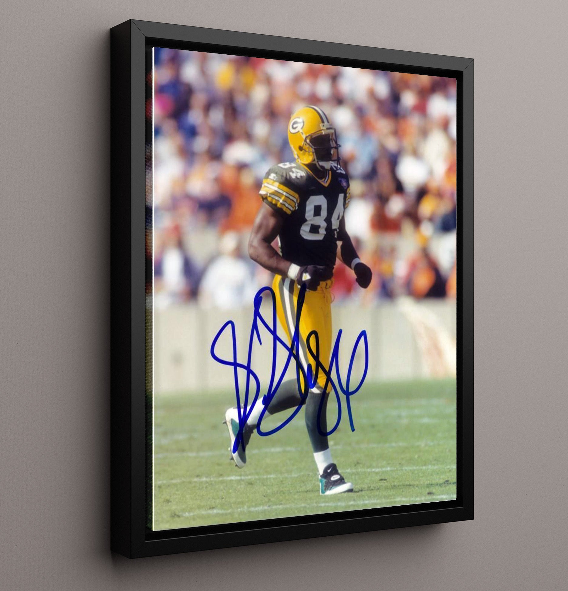Sterling Sharpe - Green Bay football Receiver On Field Game Moment football wall art 16x20 Framed Canvas