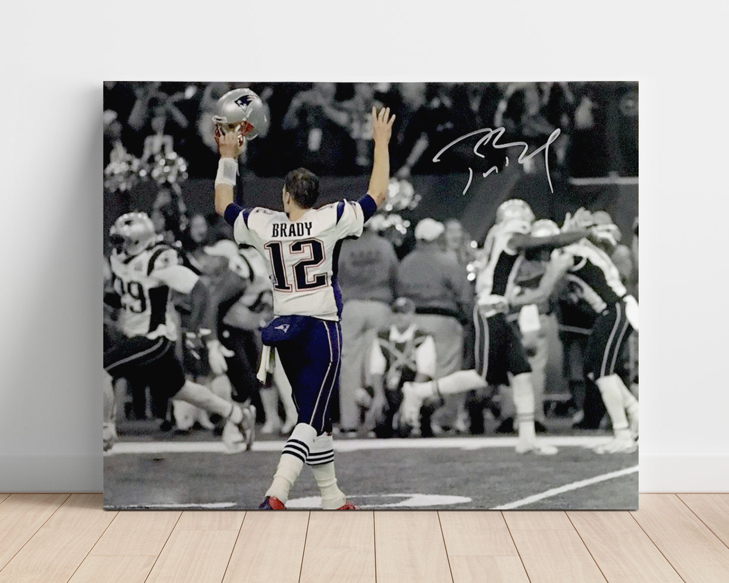 Tom Brady - New England Football Super Bowl LI Touchdown Celebration 2017 football wall art 16x20 Unframed Print