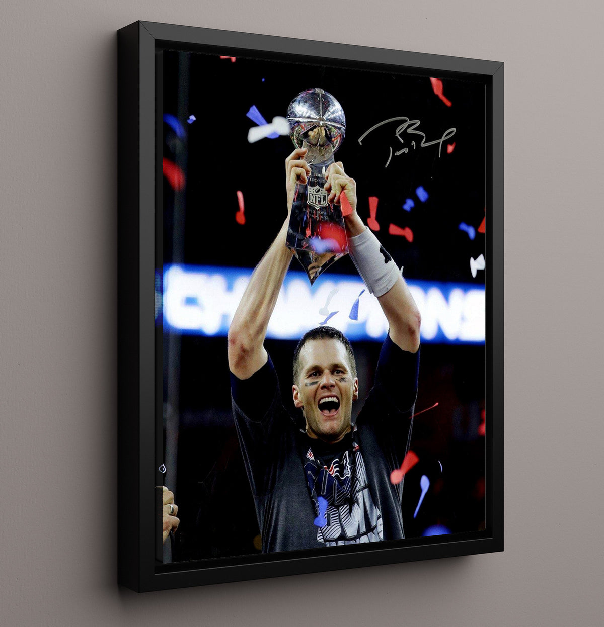 Tom Brady - New England football Super Bowl LI Trophy Celebration 2017 football wall art 16x20 Framed Canvas